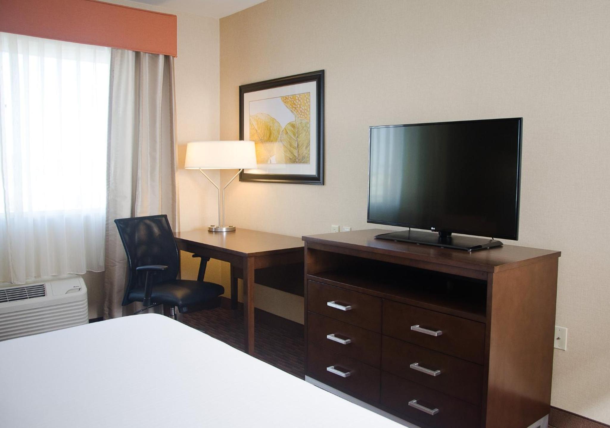 Watertown Vacations - Holiday Inn Express Hotel  Suites Watertown - Thousand Islands, an IHG Hotel - Property Image 35