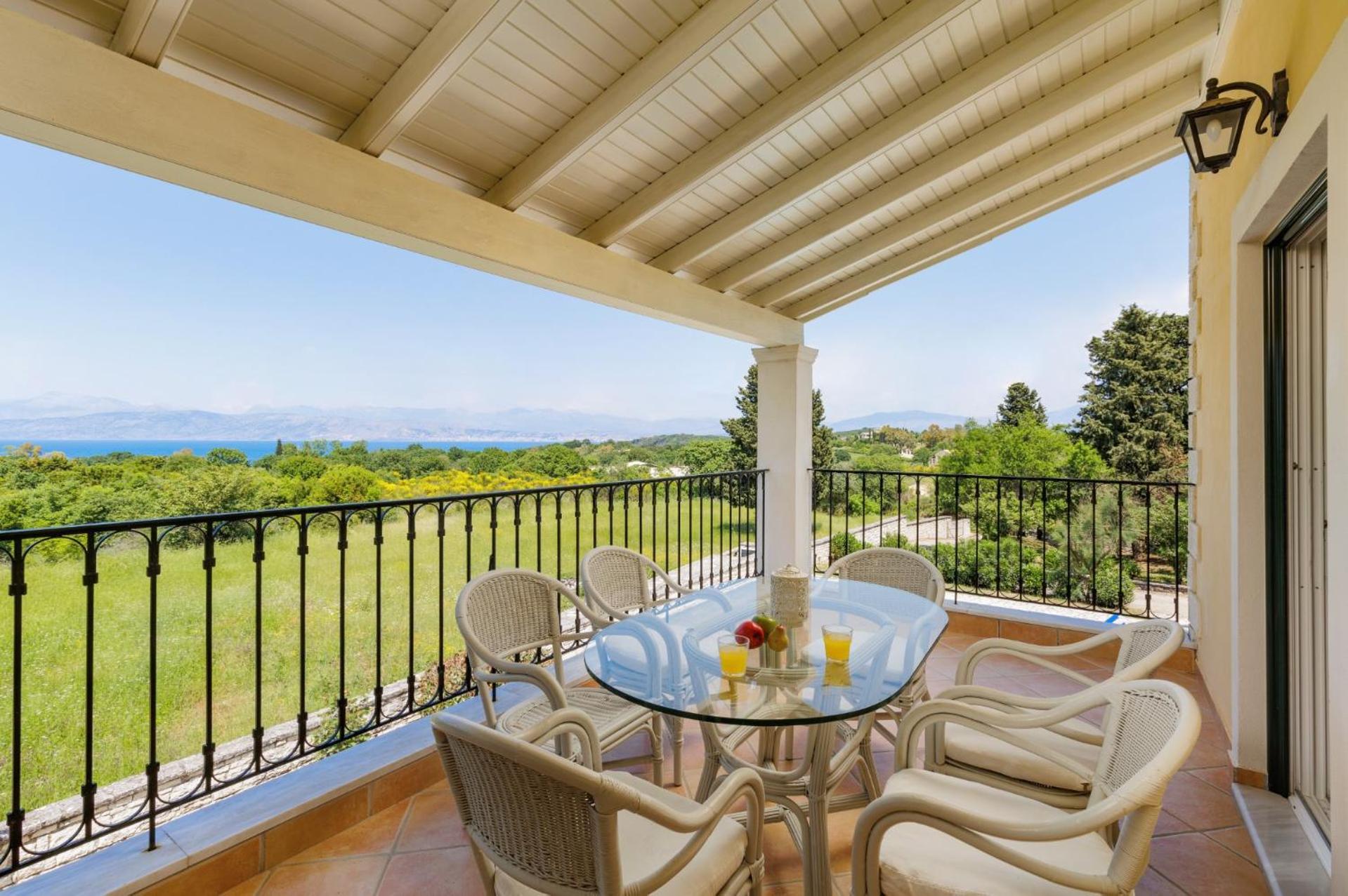 Villa Marily by Villa Plus