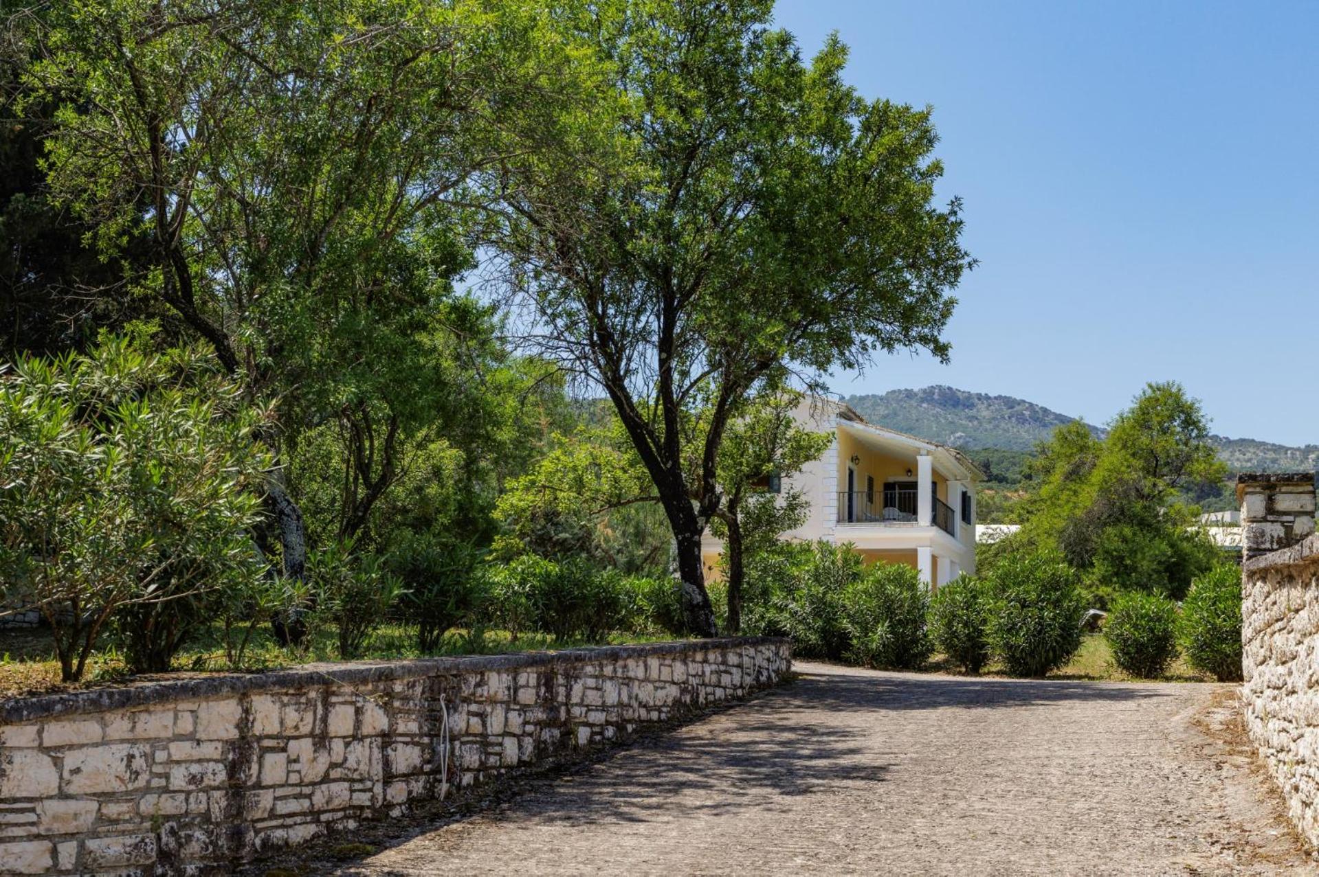 Villa Marily by Villa Plus