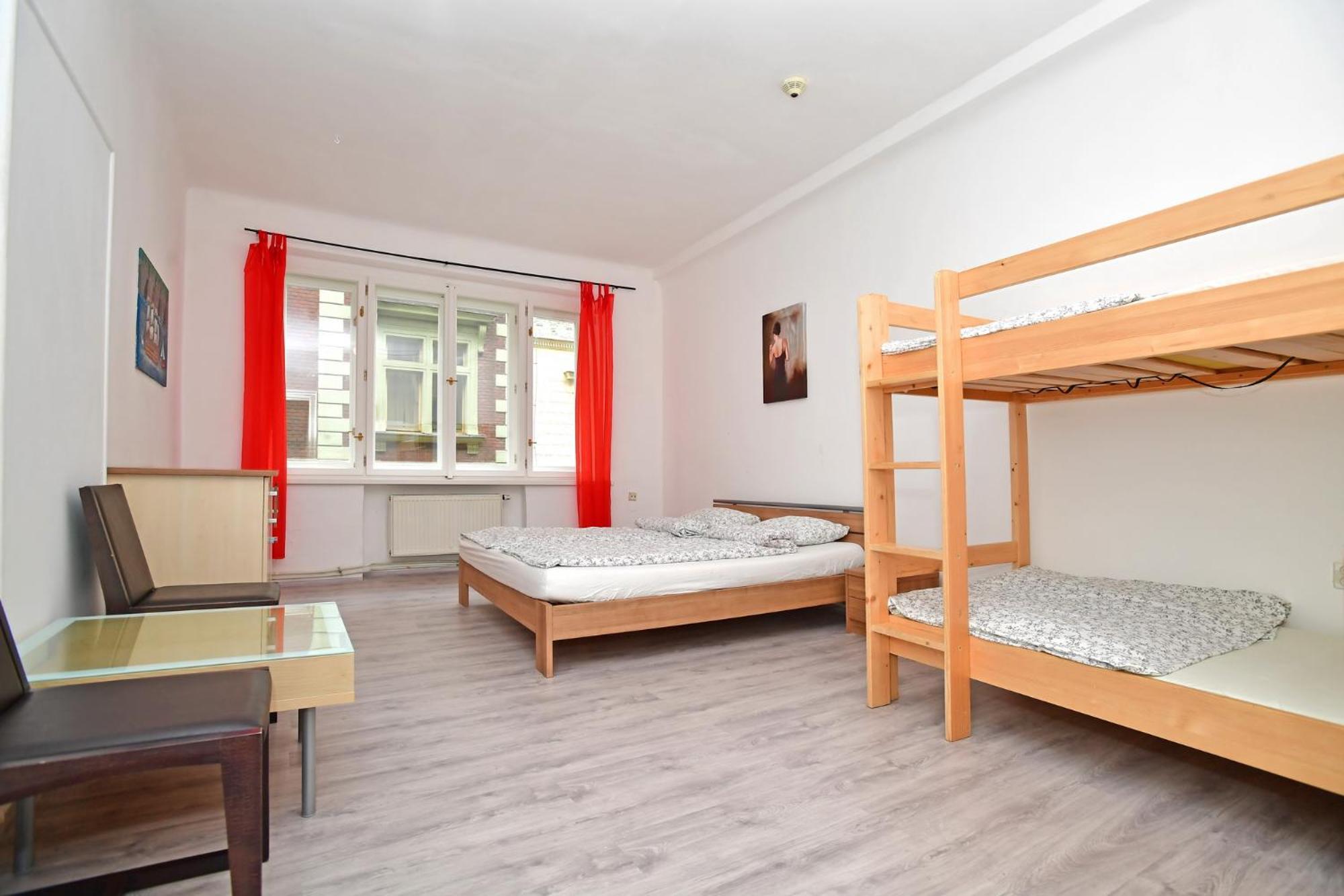 Benedikt City Center Hostel