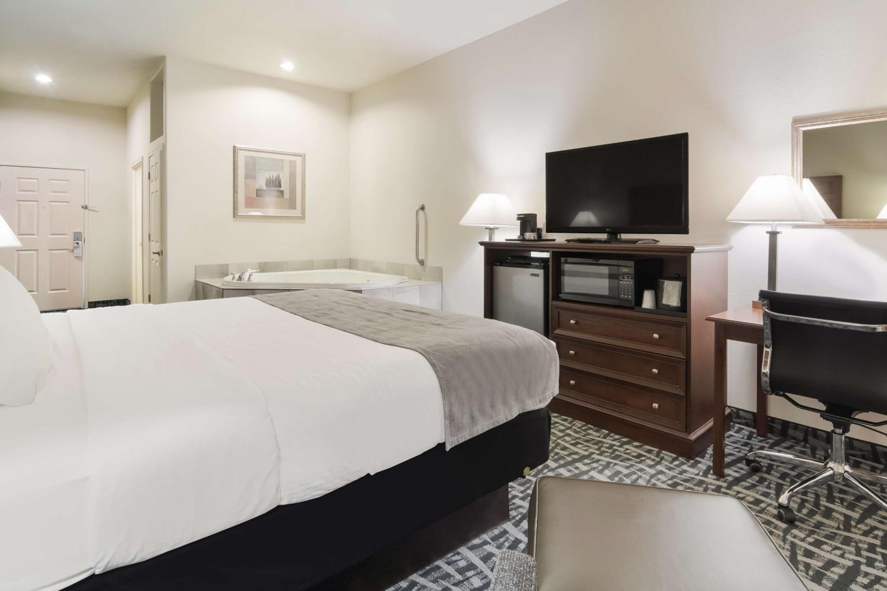 Best Western Comanche Inn