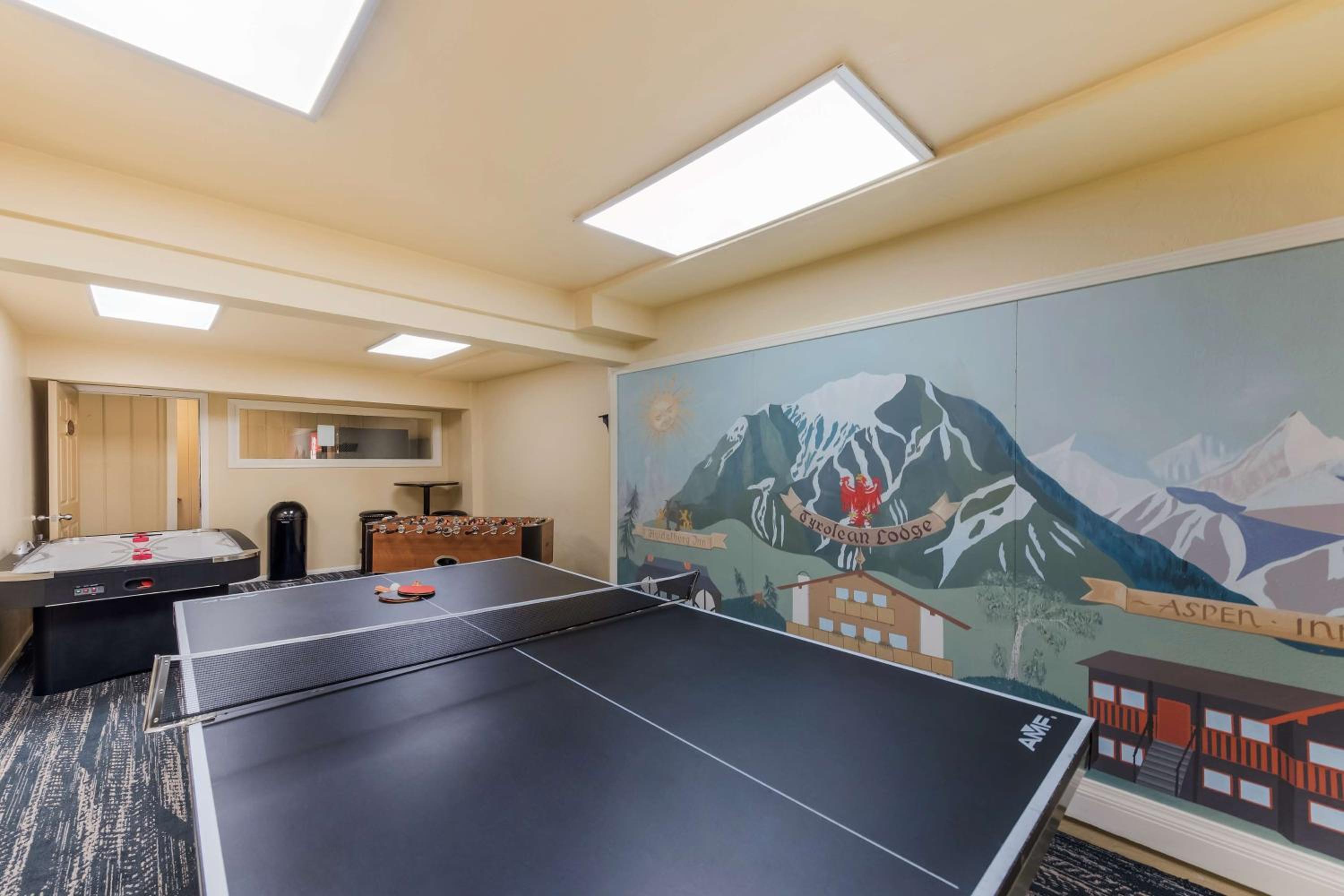Ketchum Vacations - Best Western Tyrolean Lodge - Property Image 29