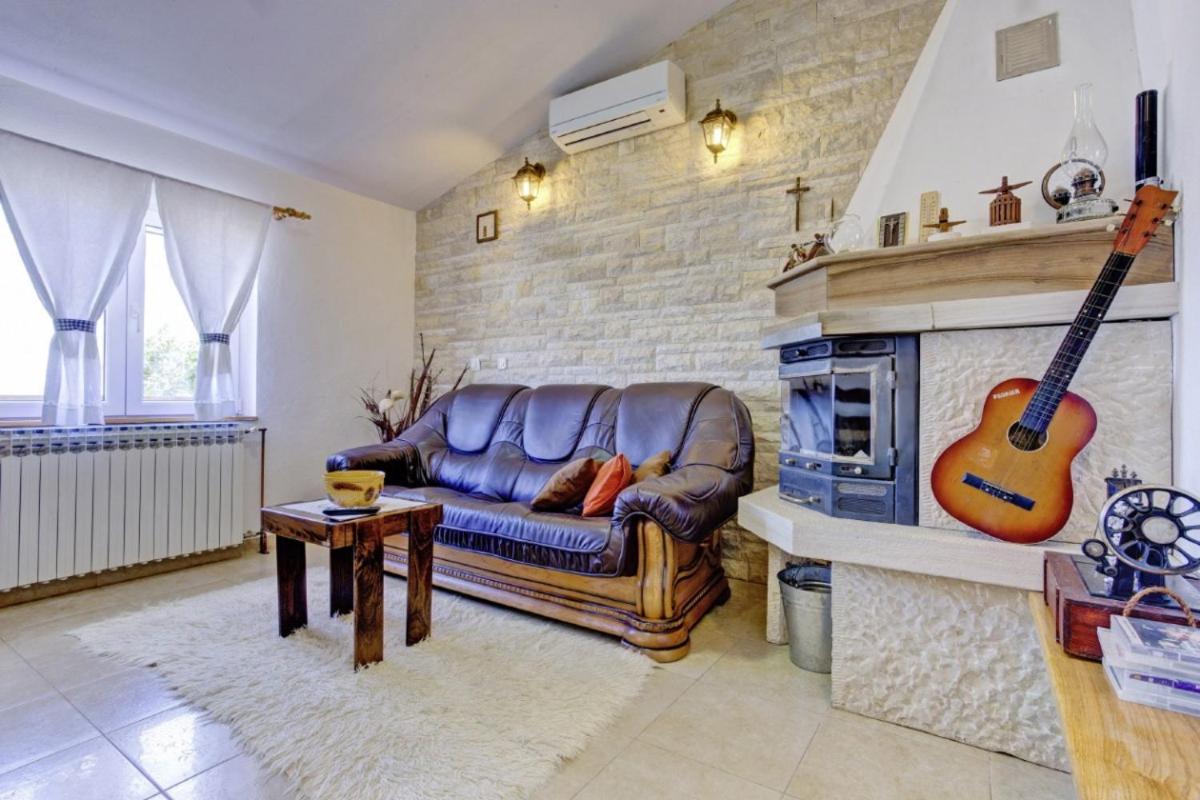Maslina in Popovići (Haus für 5-7 Personen) view 3