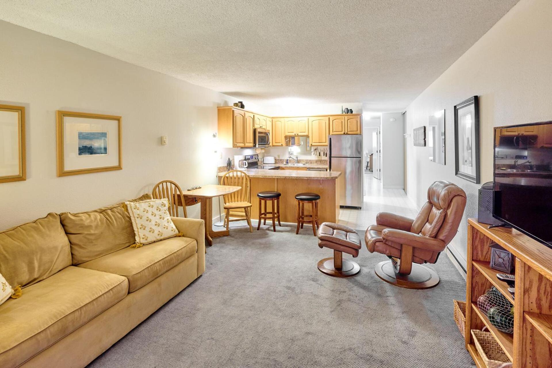 Surftides Plaza Rentals