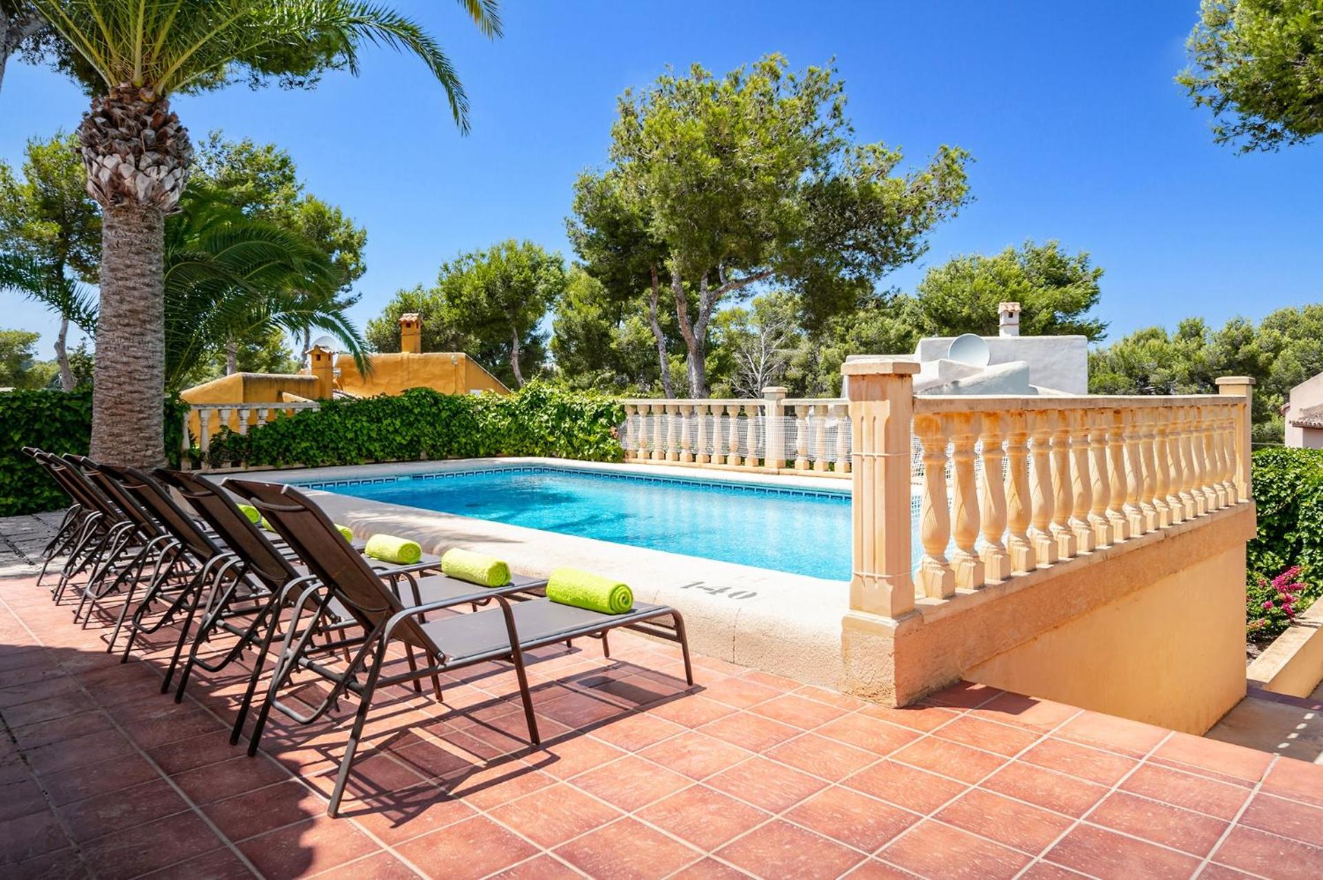 Villa Nectar Blanco by Villa Plus