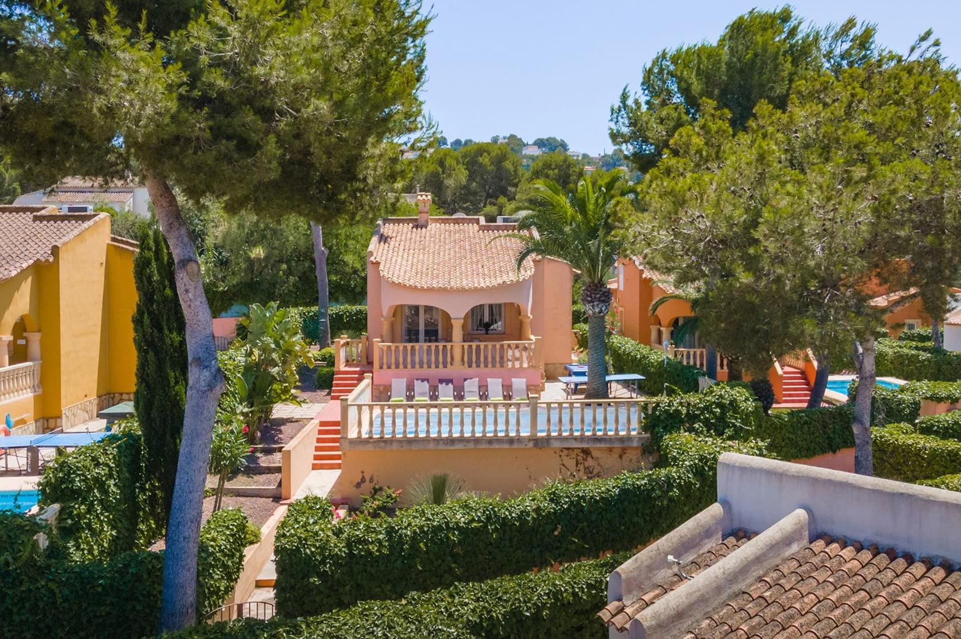 Villa Nectar Blanco by Villa Plus