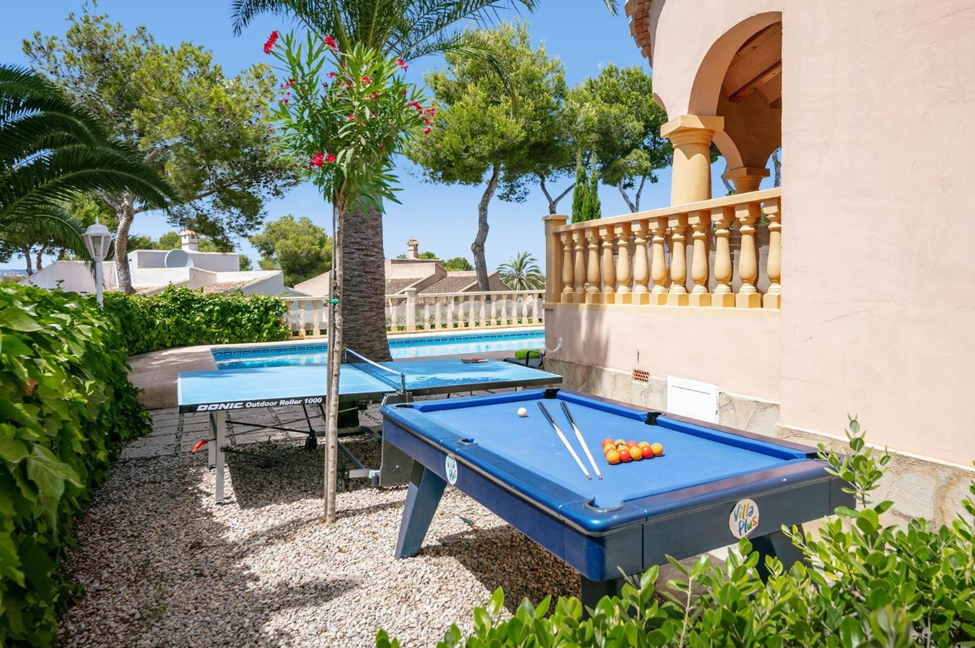Villa Nectar Blanco by Villa Plus