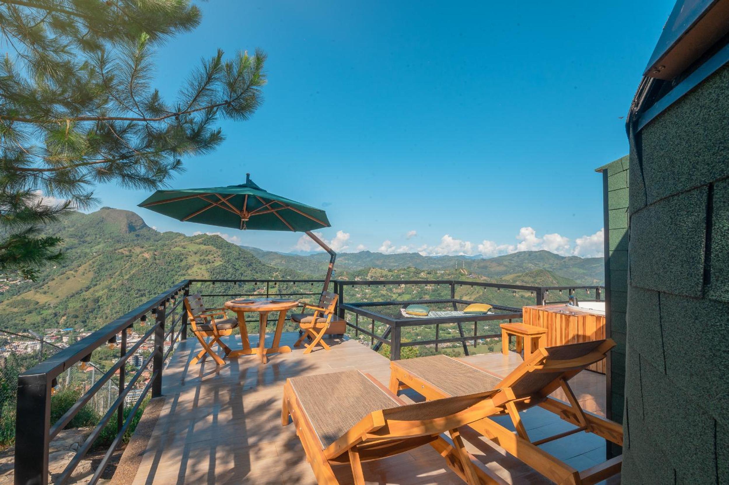 La Colina Glamping view 3