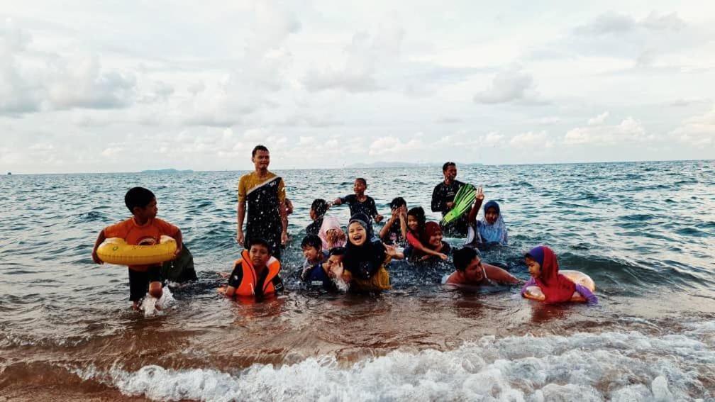 Bayu Beach Penarek