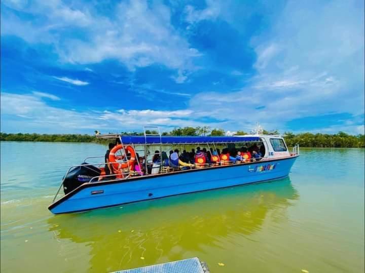 Bayu Beach Penarek