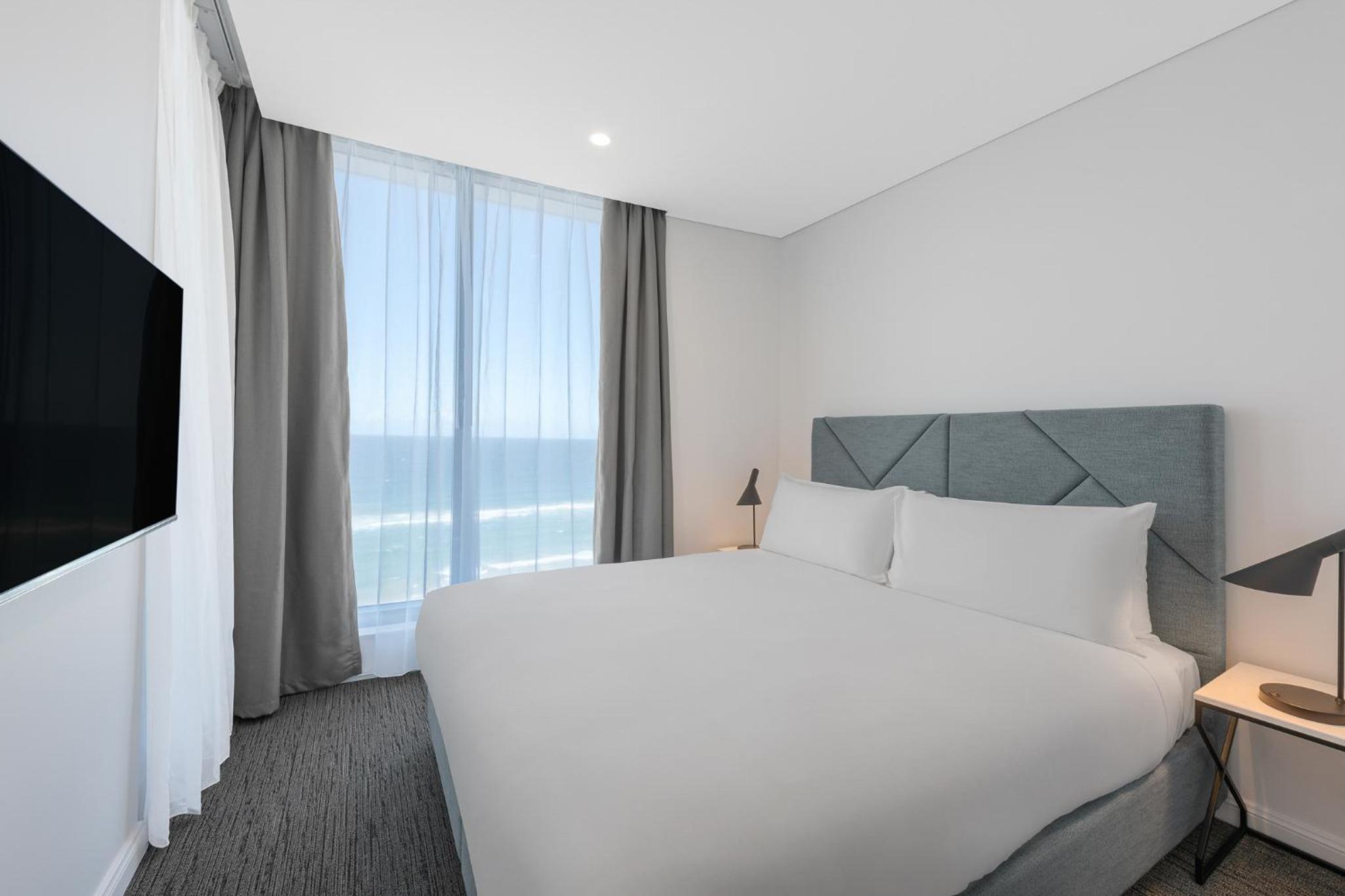 Meriton Suites Surfers Paradise