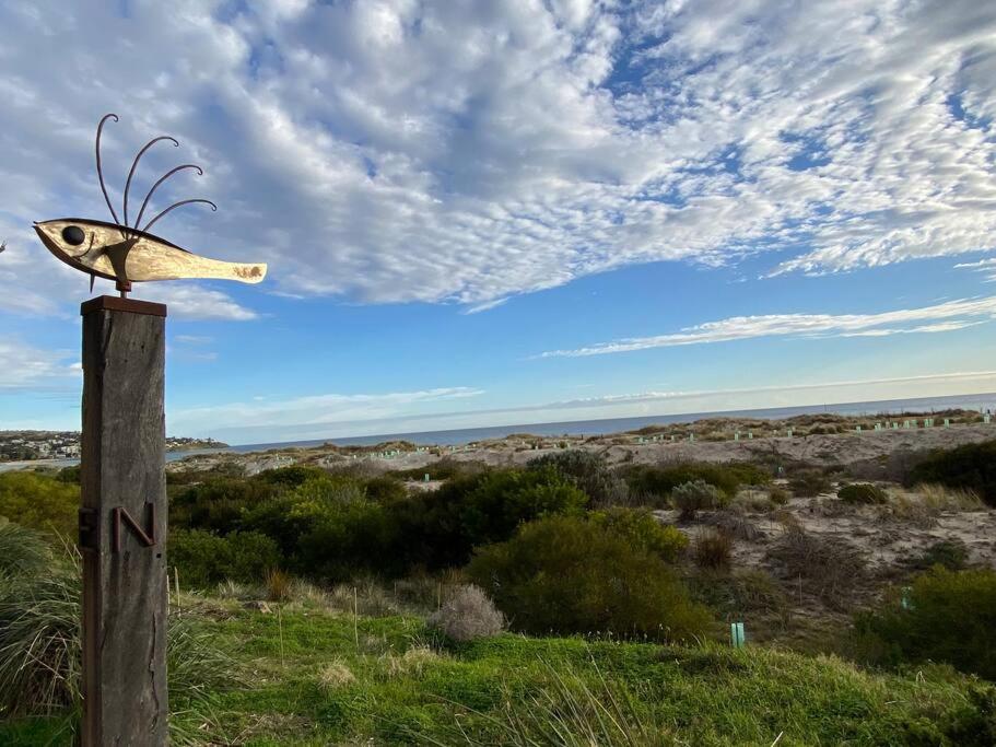 Seacliff Beach Retreat Lux, Modern, Seaviews, 3BR, Balcony