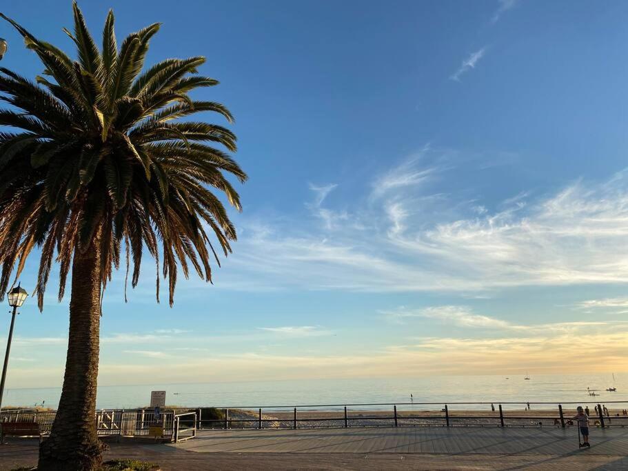 Seacliff Beach Retreat Lux, Modern, Seaviews, 3BR, Balcony