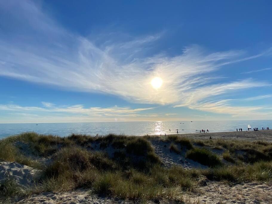 Seacliff Beach Retreat Lux, Modern, Seaviews, 3BR, Balcony