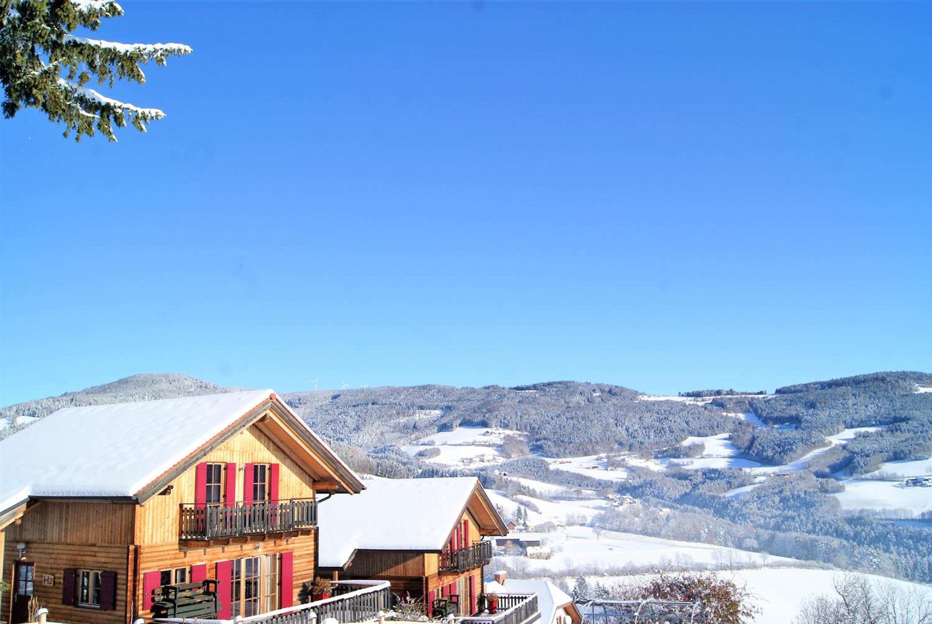 Ferienhaus mit Panoramaausblick und Sauna - 3 SZ