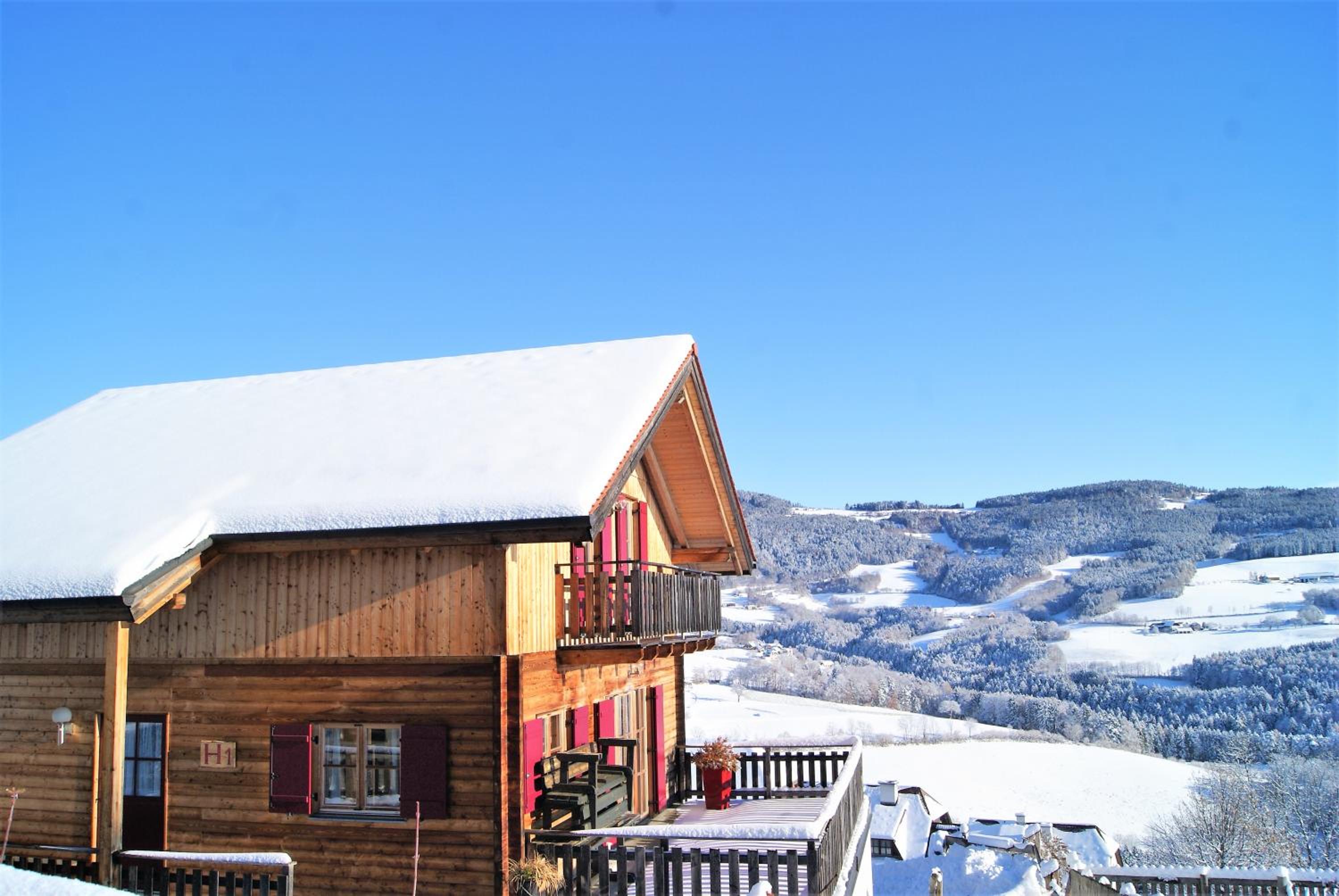 Ferienhaus mit Panoramaausblick und Sauna - 3 SZ