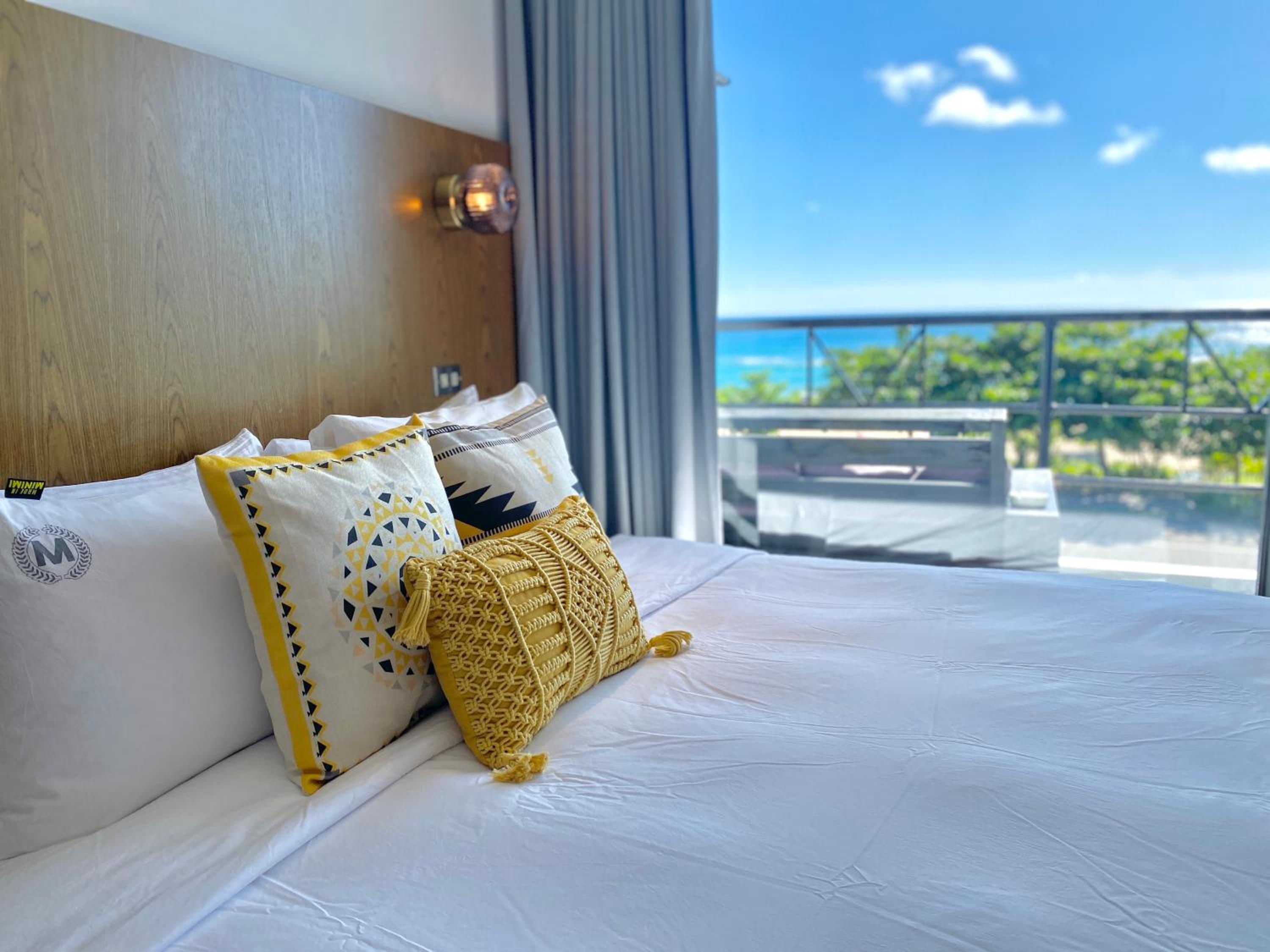 Minimi Inn-Sailrock Beach House
