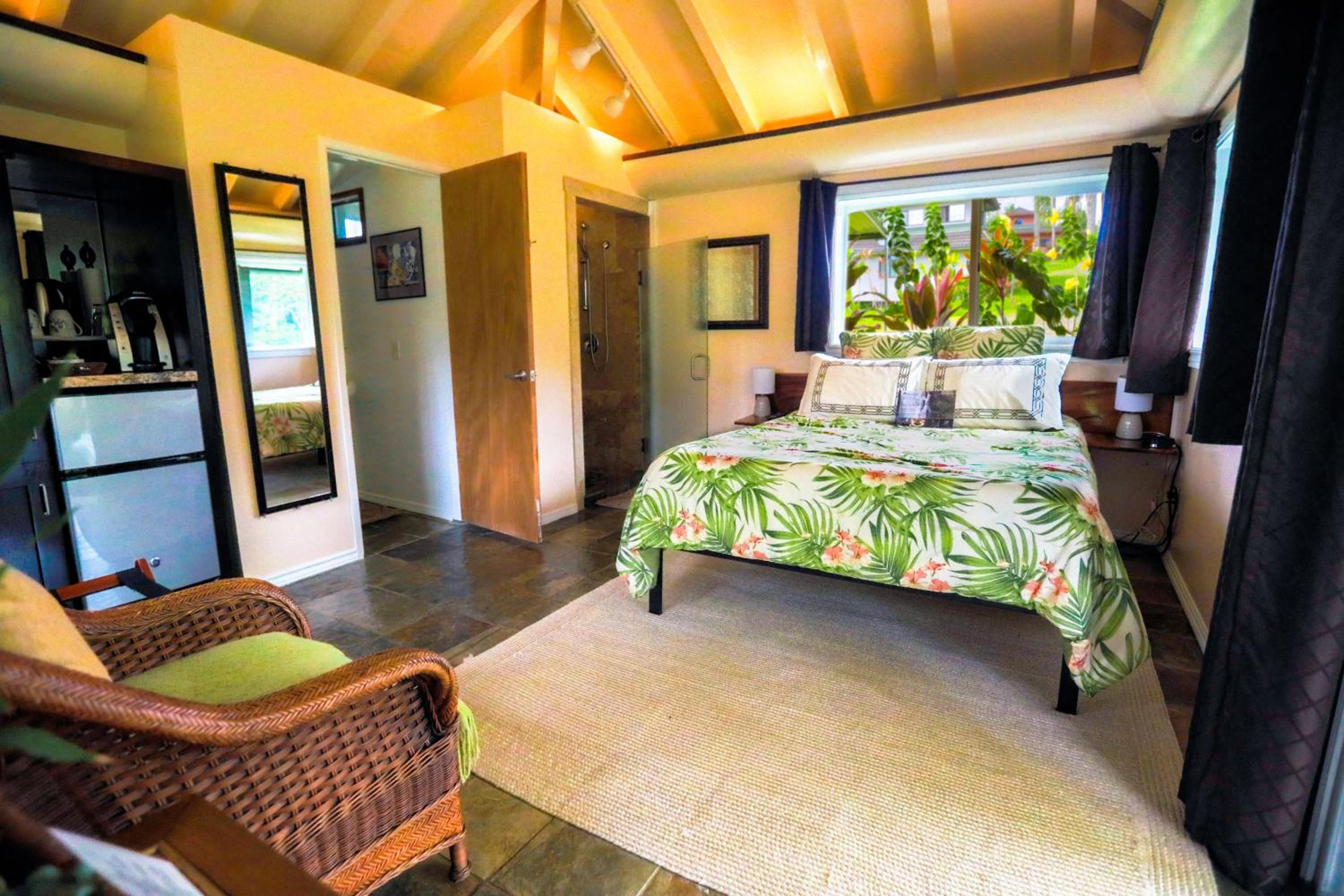 Big Island Vacations - The Inn at Kulaniapia Falls - Property Image 2