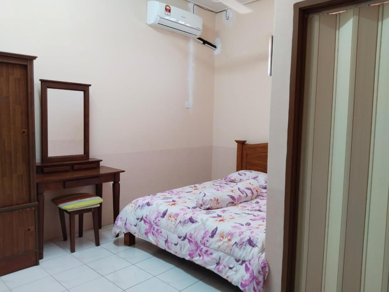 Homestay YatiMizi (Bungalow Station 18, Ipoh) photo 4