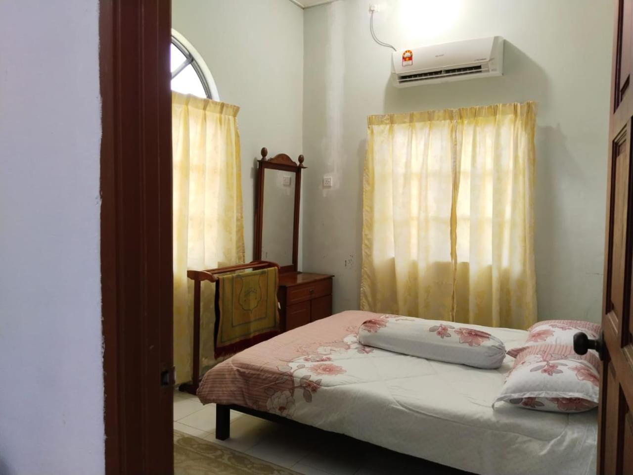 Homestay YatiMizi (Bungalow Station 18, Ipoh) photo 5
