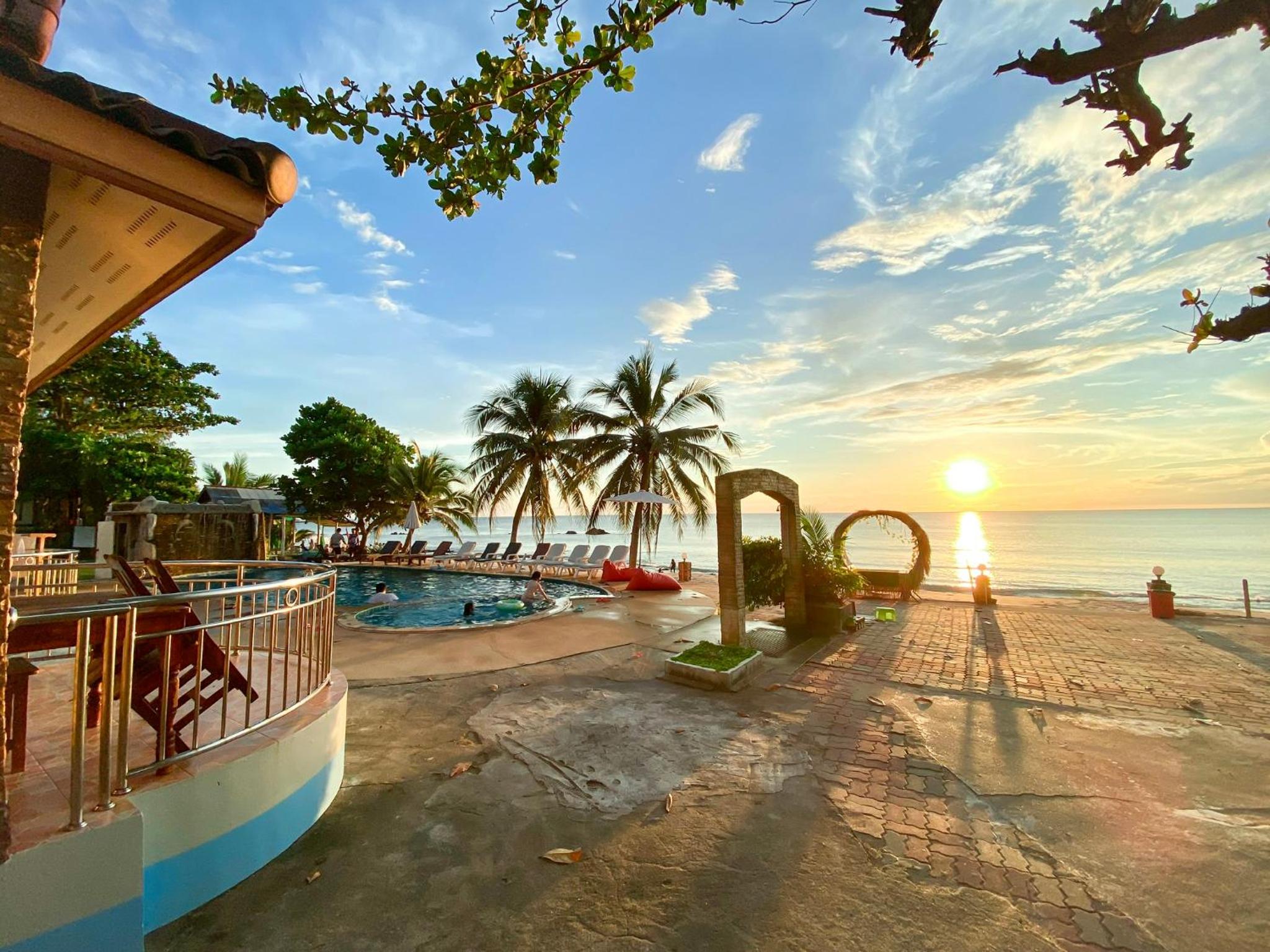 Lanta Paradise Beach Resort
