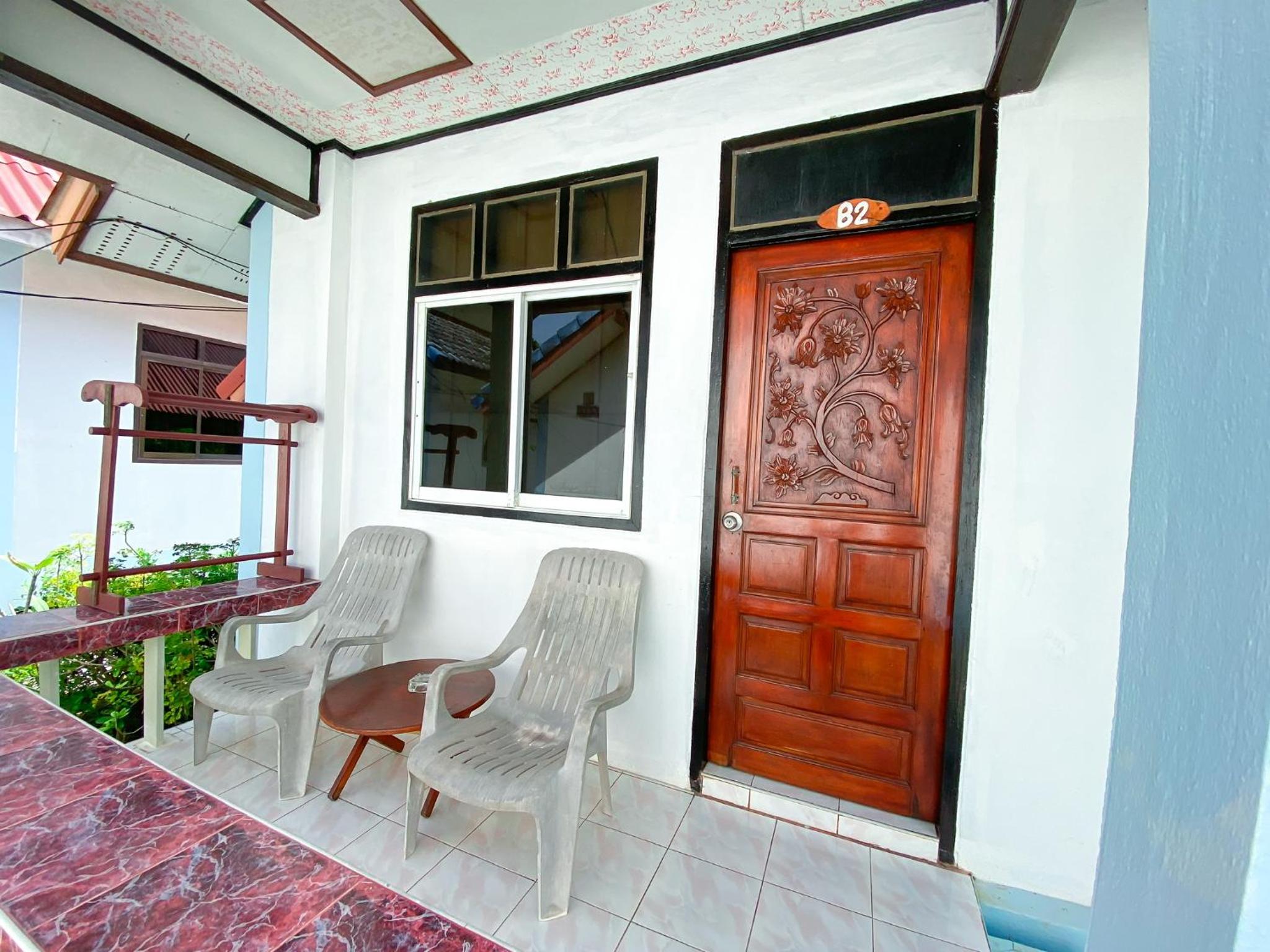 Lanta Paradise Beach Resort