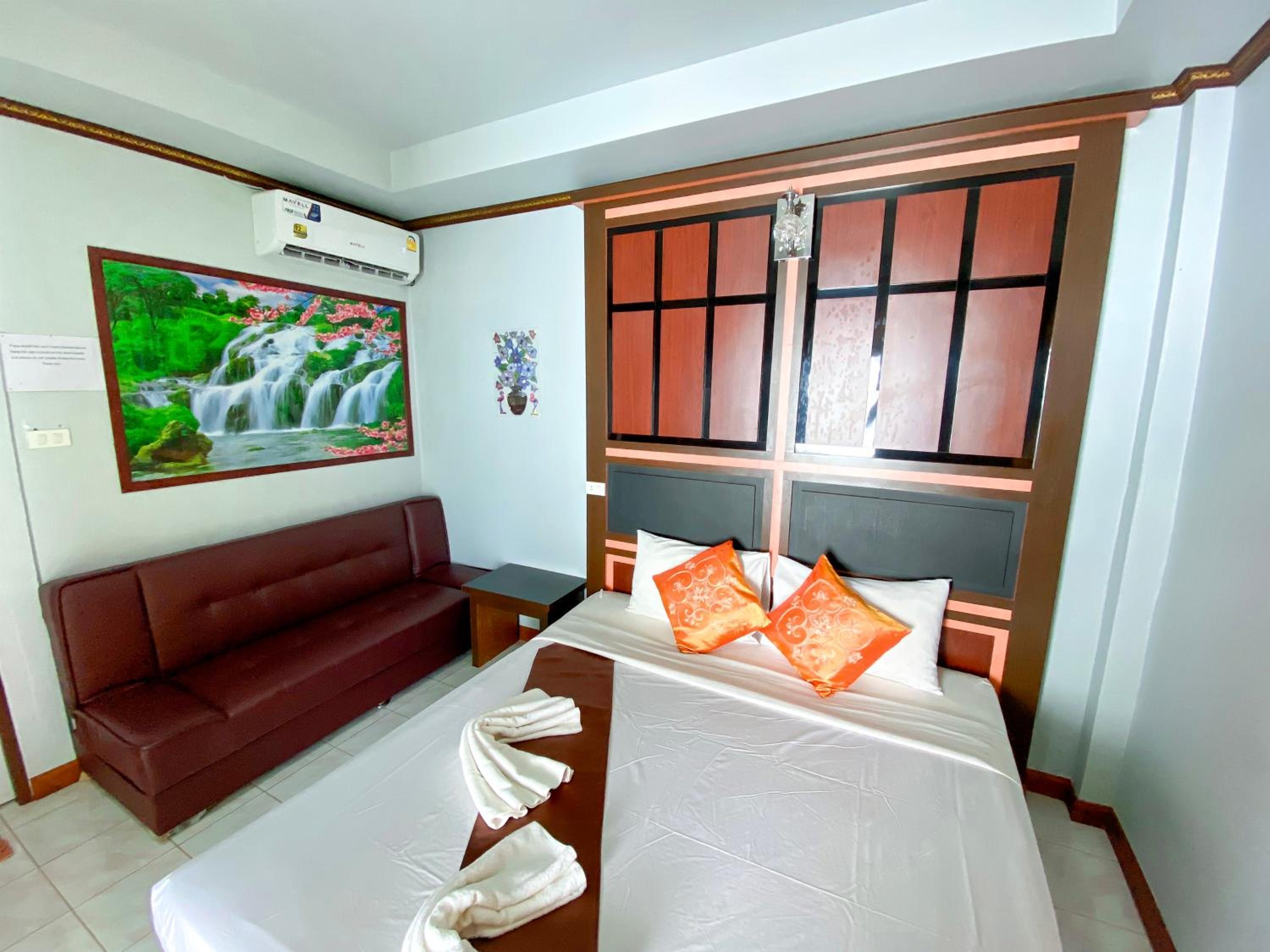 Lanta Paradise Beach Resort