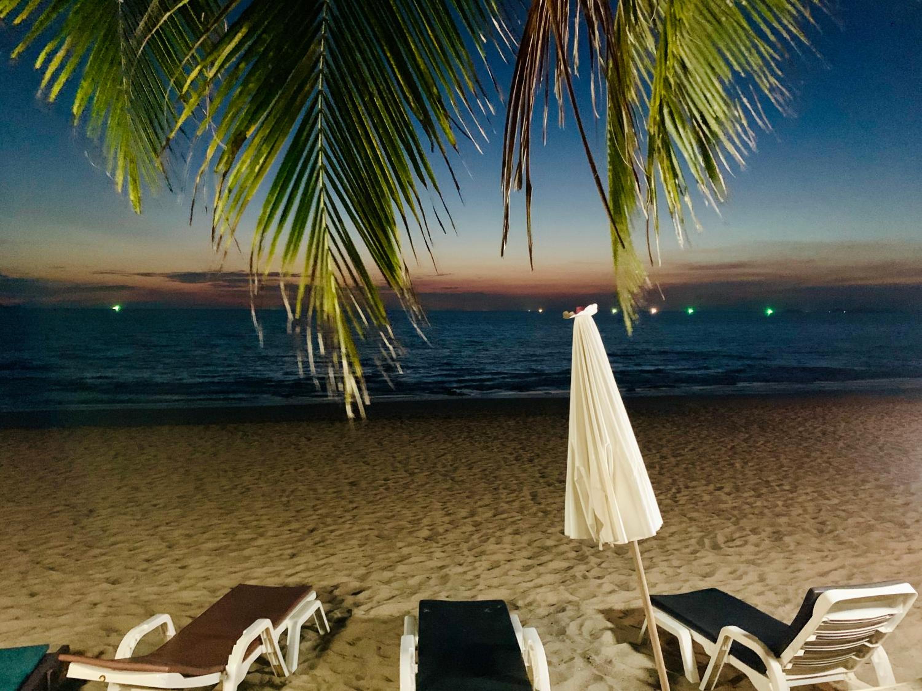 Lanta Paradise Beach Resort