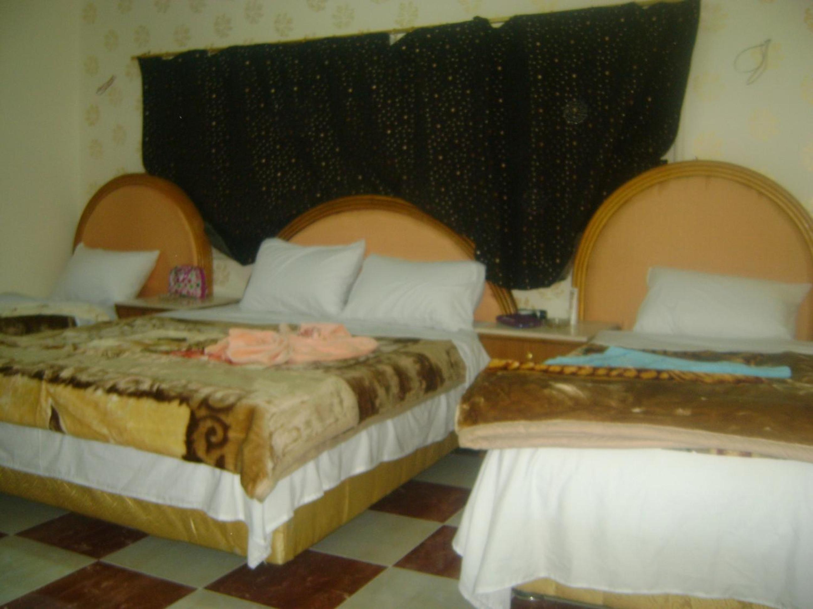 Isis Hostel 2