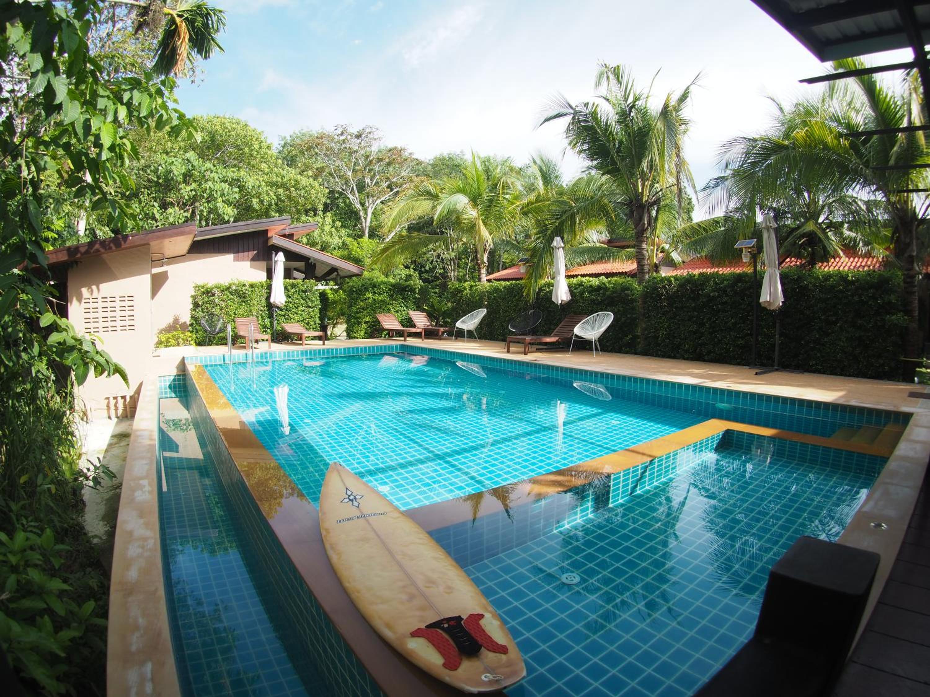Baan Suan Rim Klong Resort