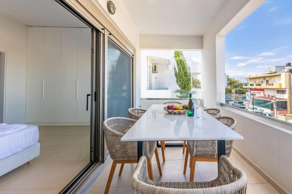 Achilleas Luxury Suite with pool view 4