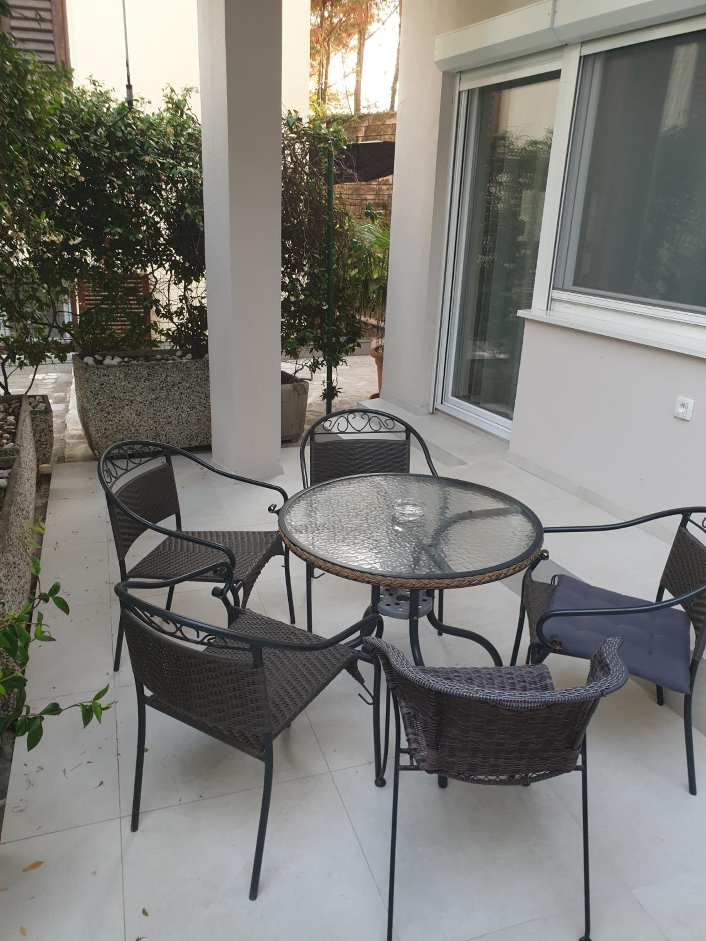 Apartment with terrace