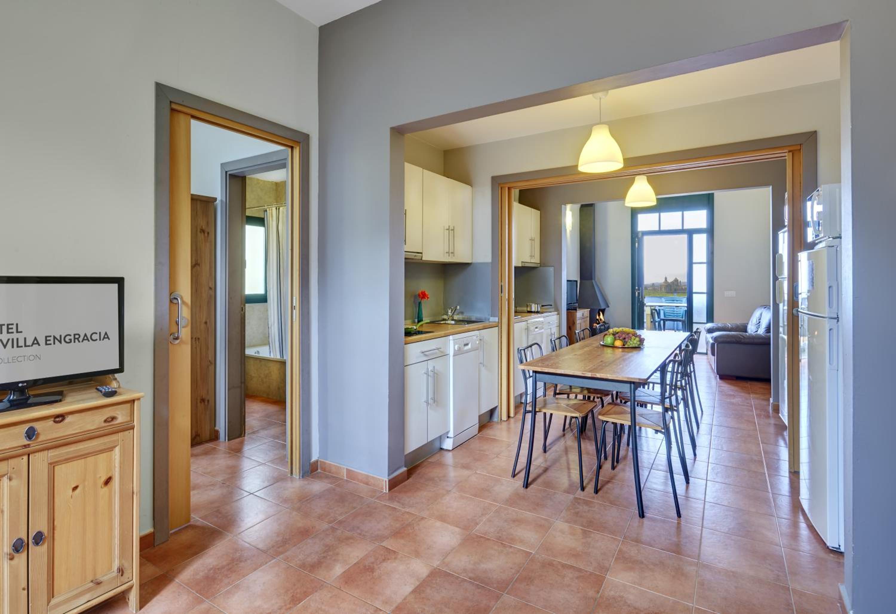 Photo 30