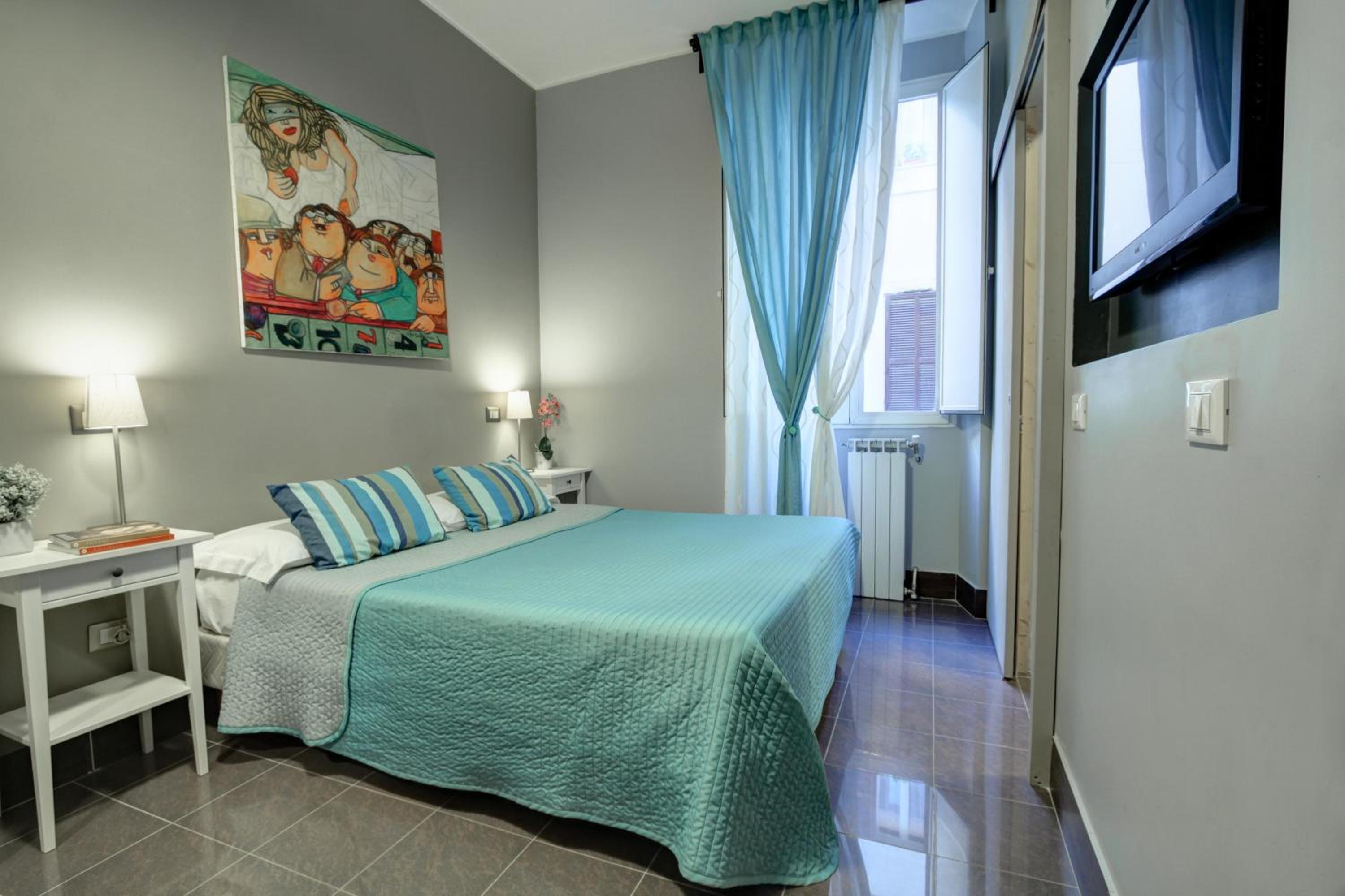 AmoRoma Suite