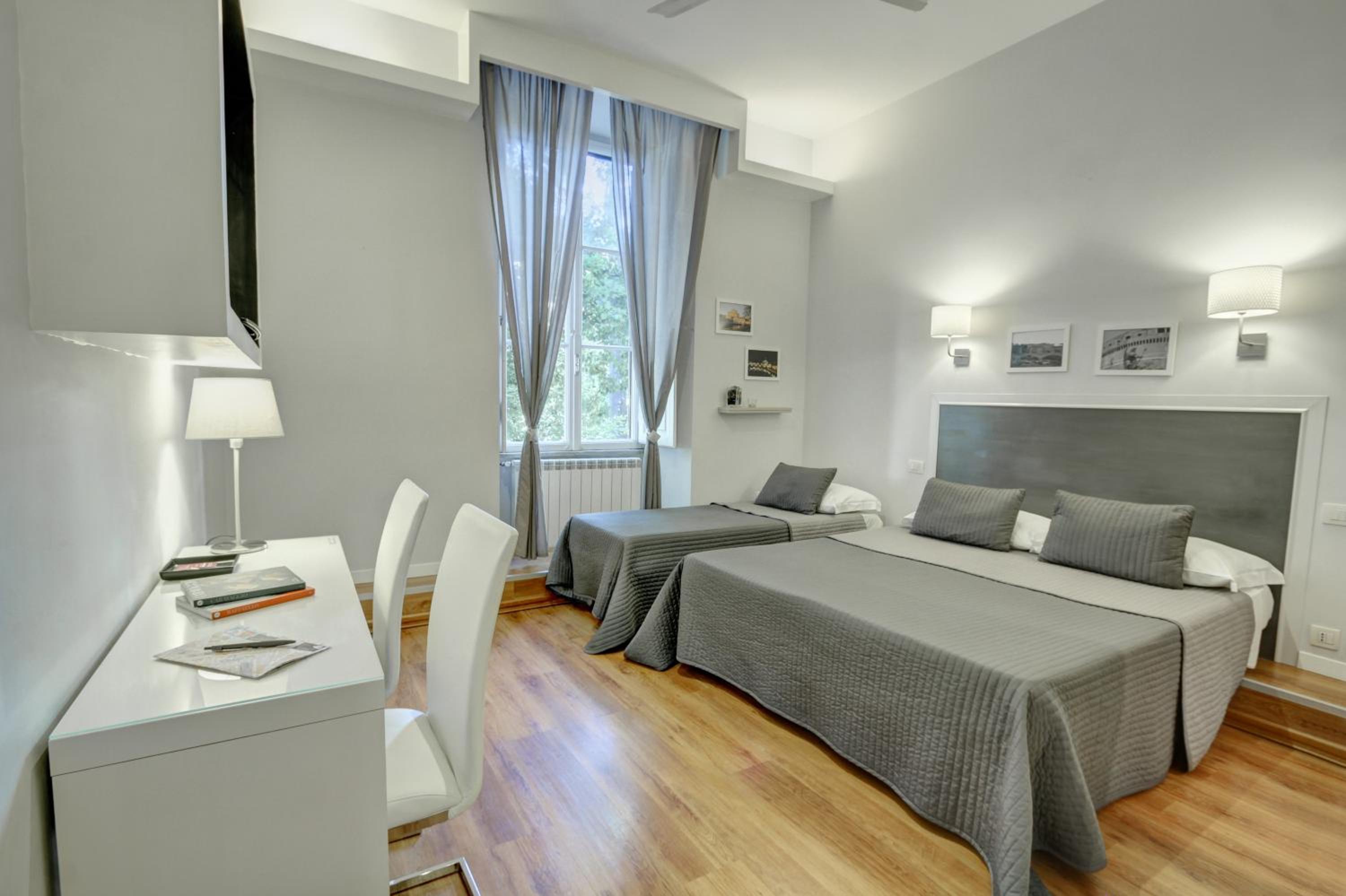 AmoRoma Suite