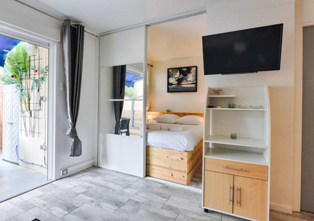 Cannes proche plage, beau studio avec terrasse photo 4