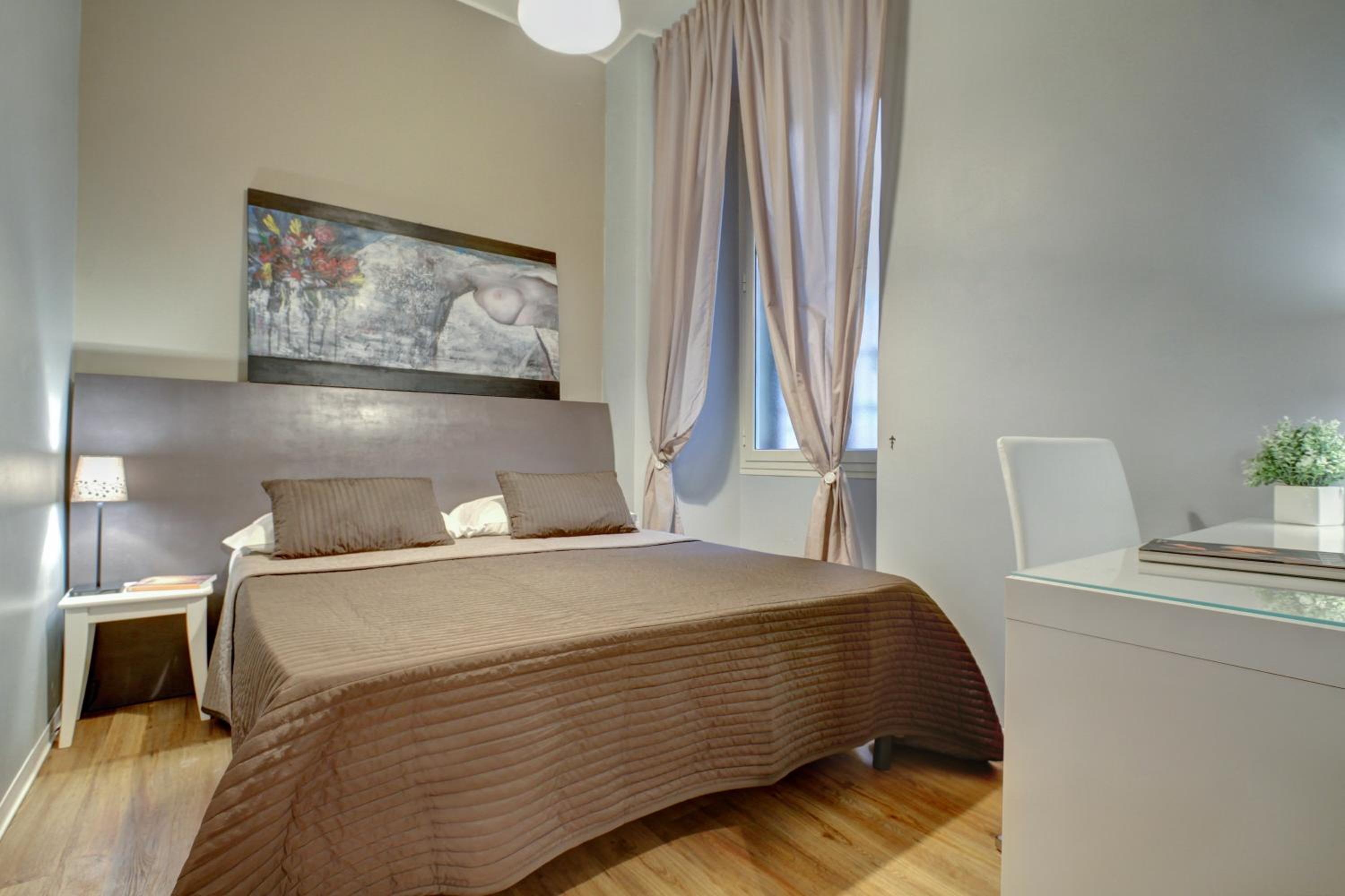 AmoRoma Suite