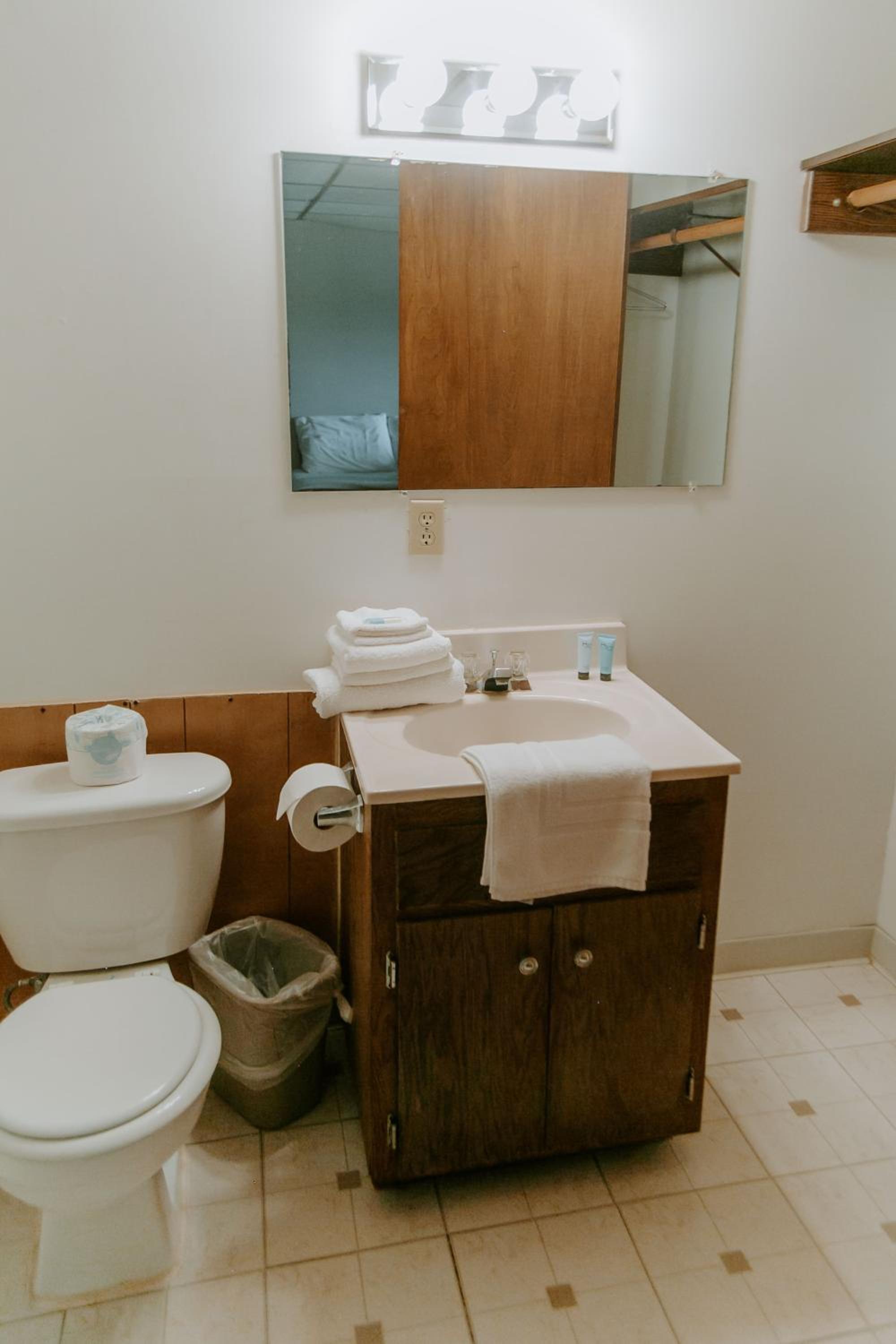 Silver Rapids Lodge & Campground
