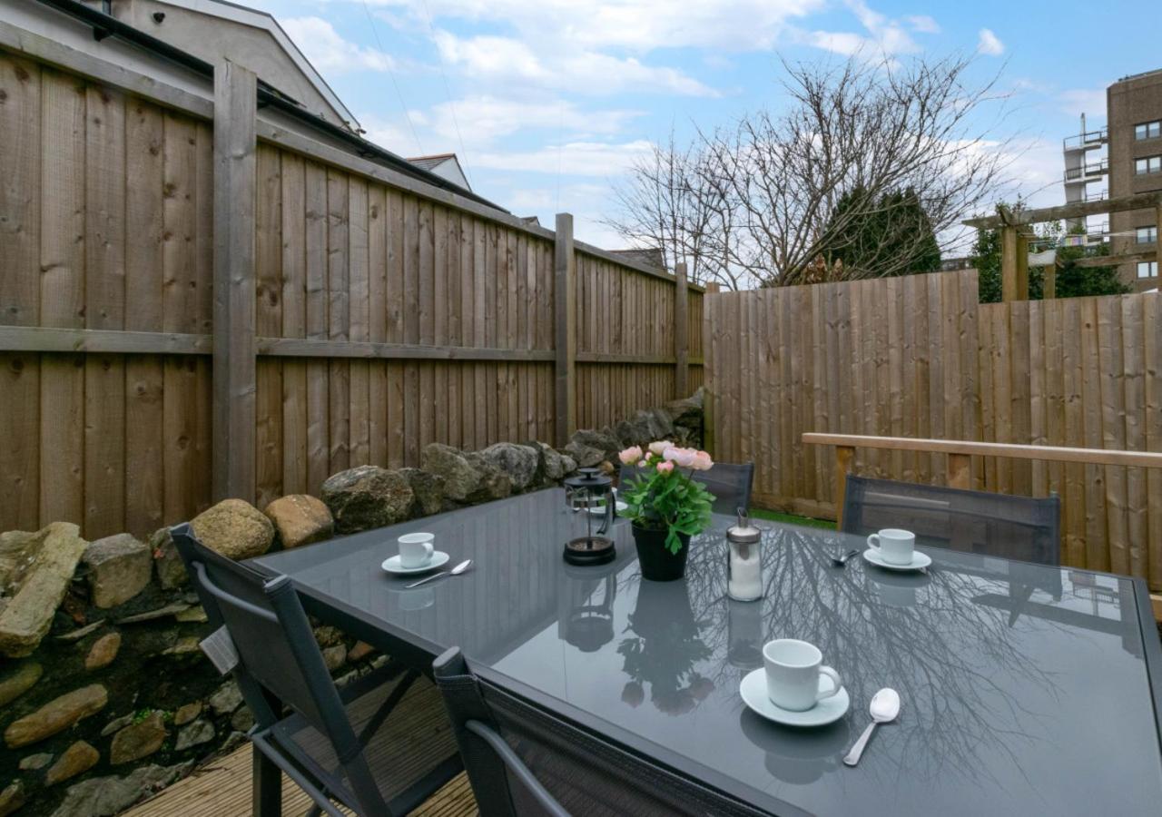 3 Bed in Cardiff oc-bow188
