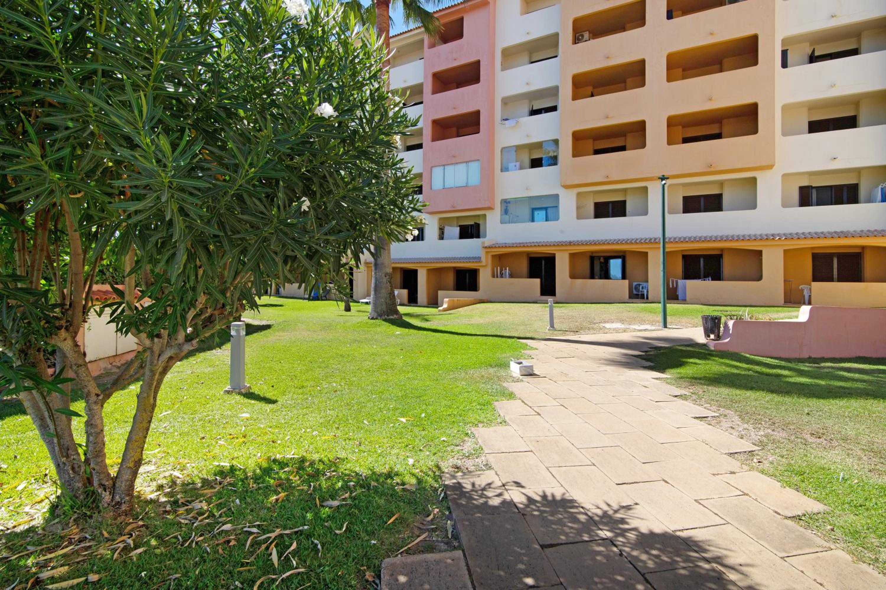 Belavista House