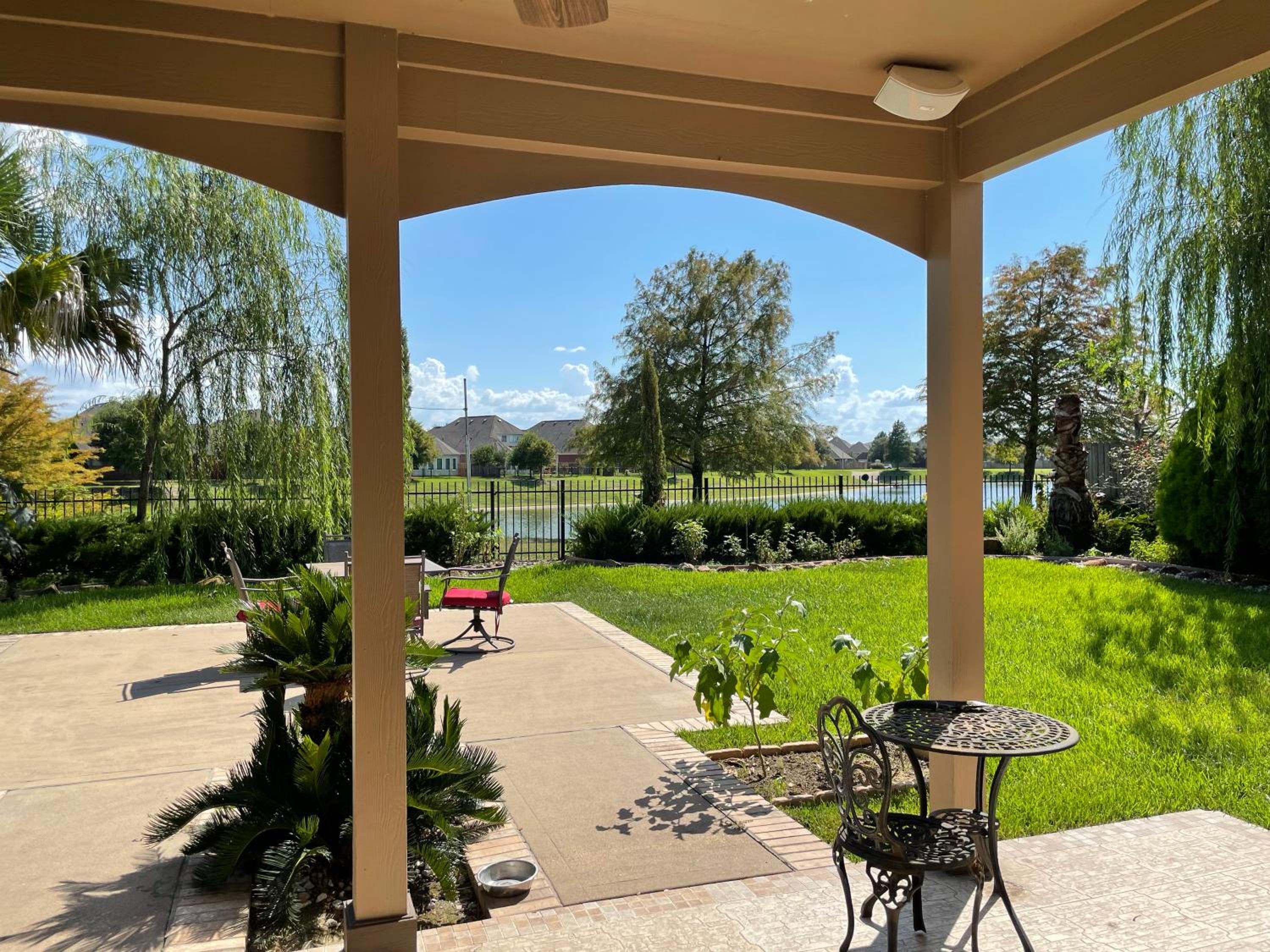 2 Bedrooms WaterFront View Home view 2