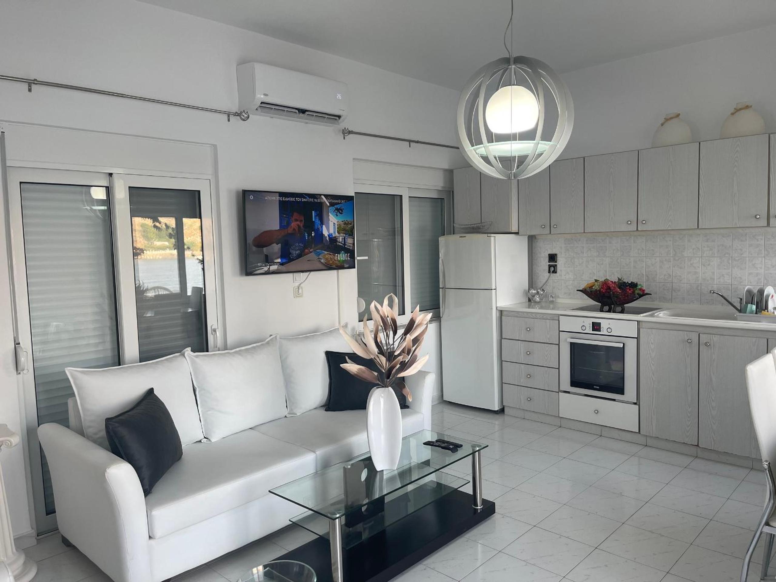 VILLA BLANCA