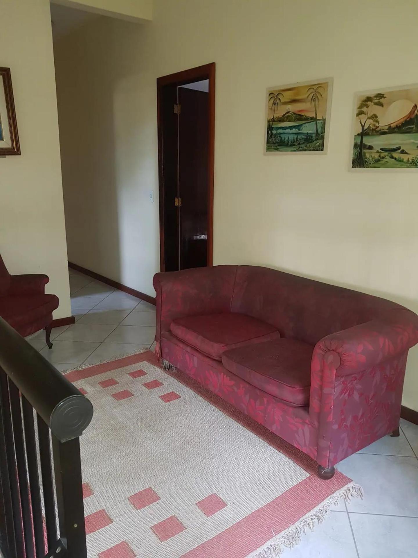 Belissima casa em Itauna a 300 metros da praia