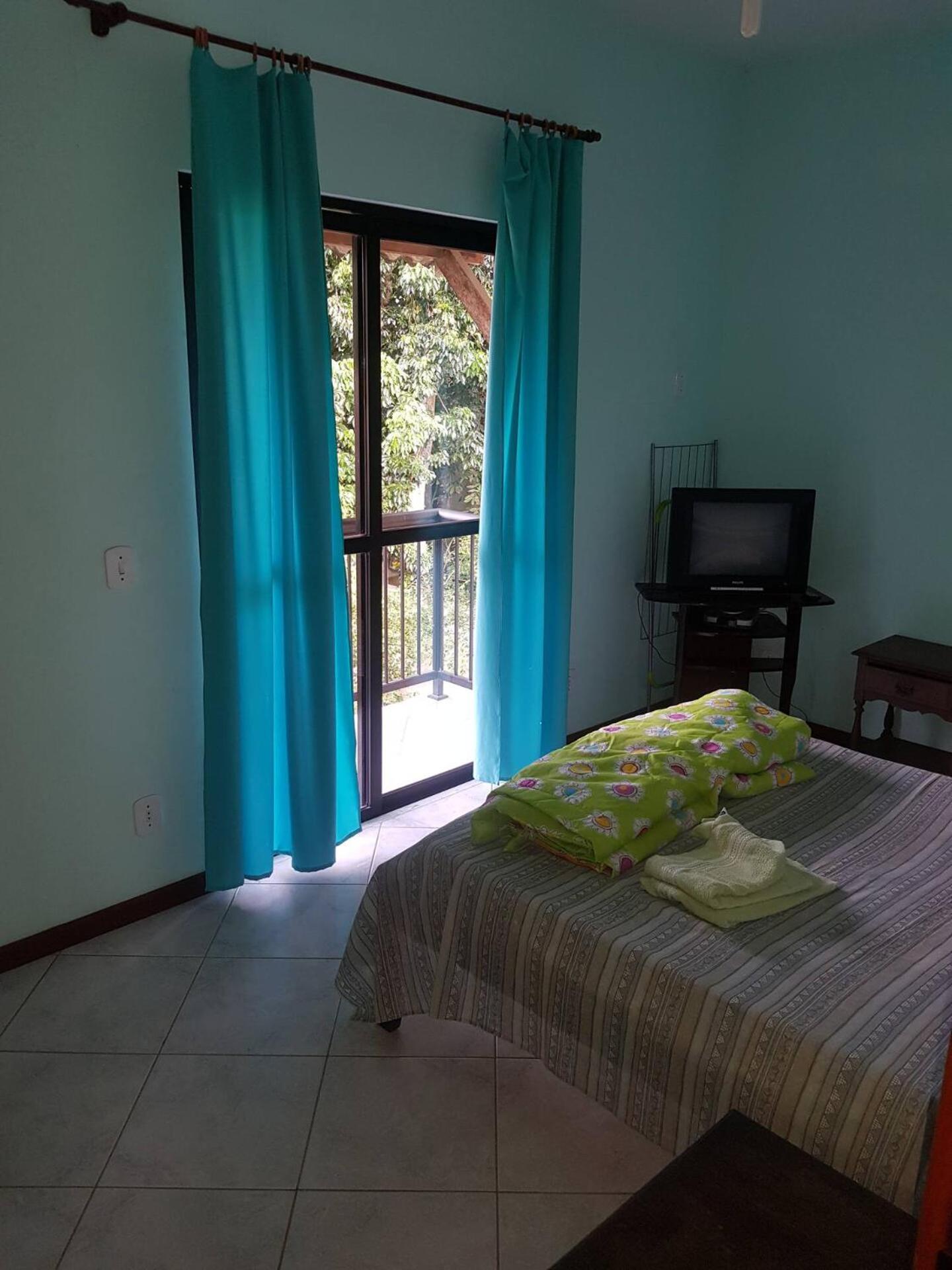 Belissima casa em Itauna a 300 metros da praia