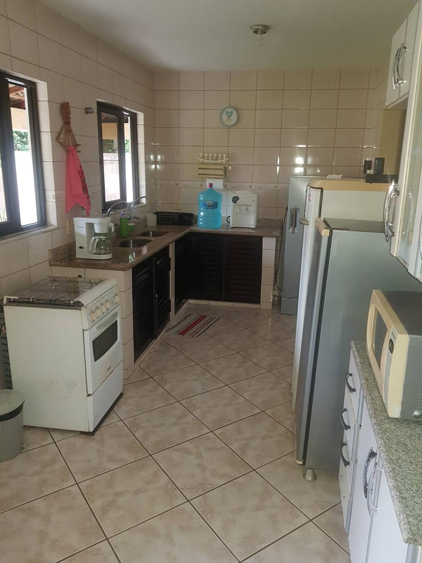 Belissima casa em Itauna a 300 metros da praia