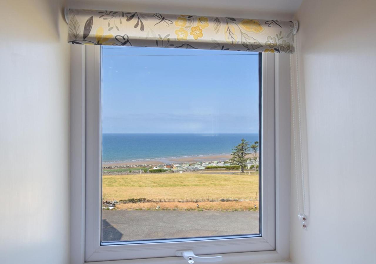 2 Bed in Barmouth oc-bow52 view 2