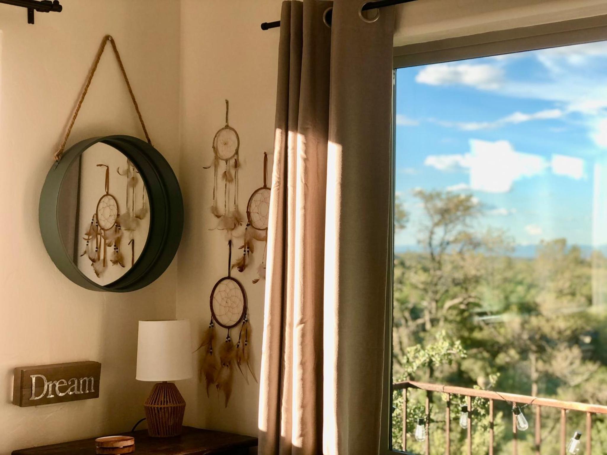 Prescott Vacations - NEW Feather Your Nest King bed Casita, Balcony/BBQ, Amazing views great Location! Dog friendly - Property Image 36