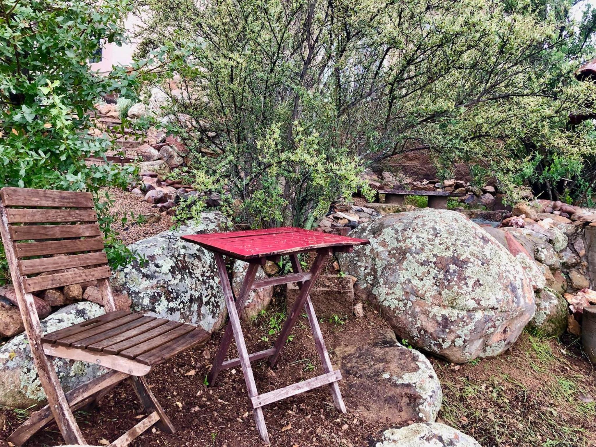 Prescott Vacations - NEW Feather Your Nest King bed Casita, Balcony/BBQ, Amazing views great Location! Dog friendly - Property Image 8