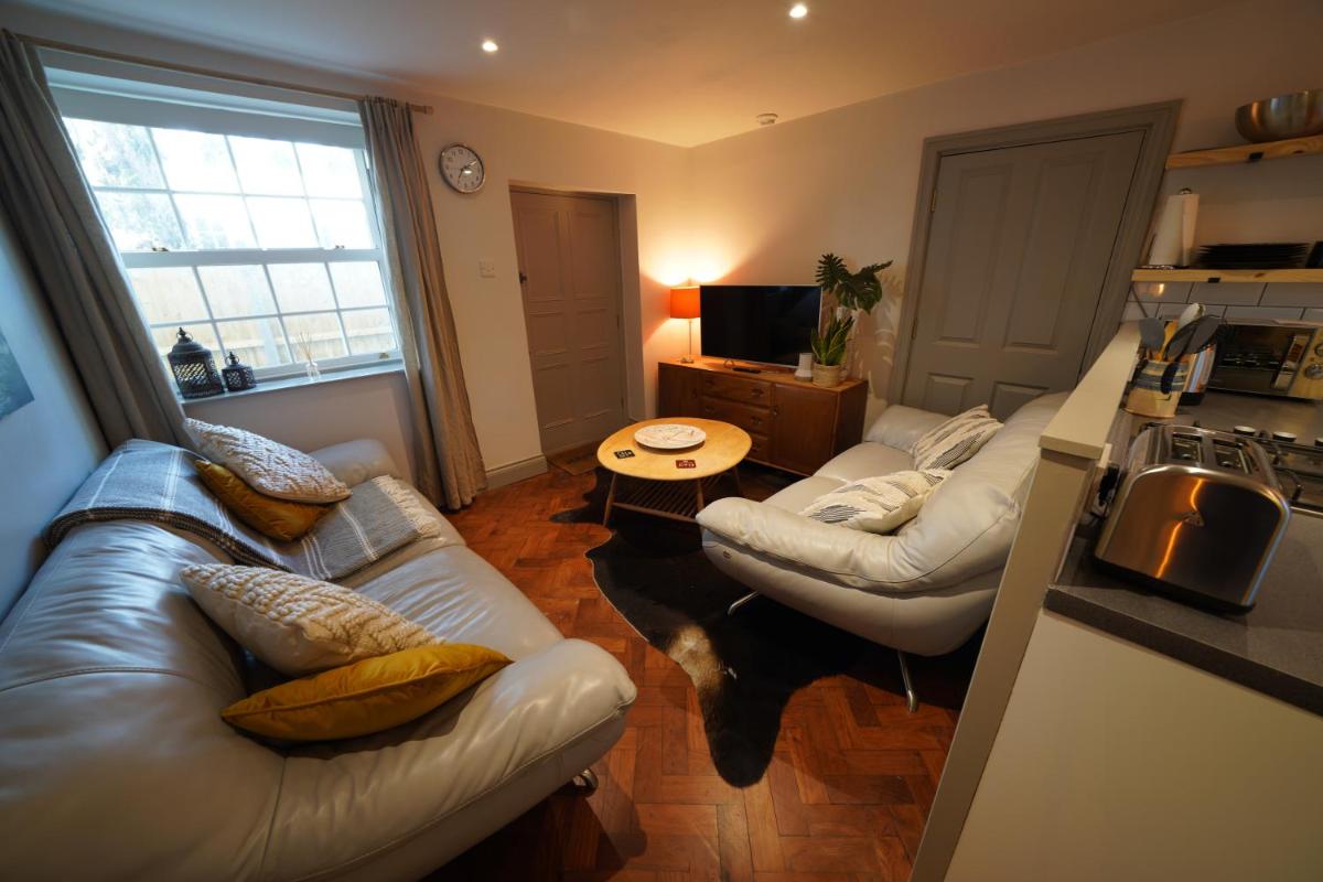 Walmer, Deal stunning coach house apartment view 3