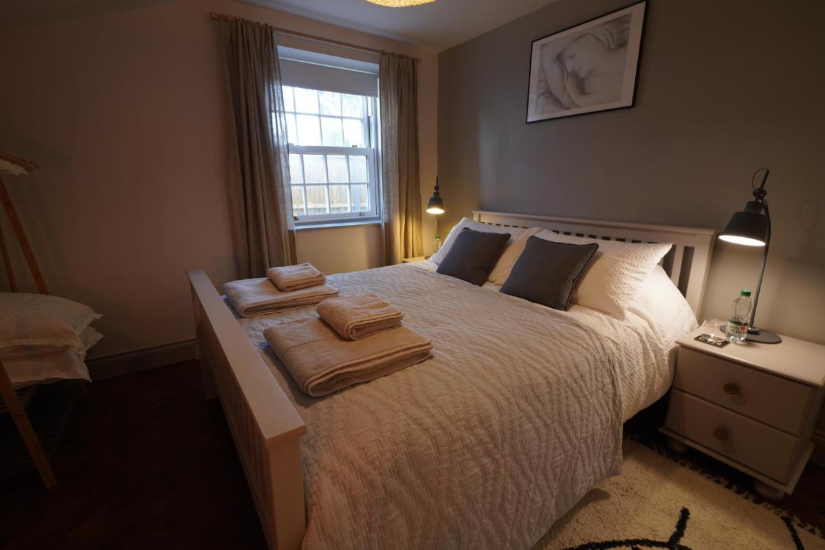 Walmer, Deal stunning coach house apartment view 5